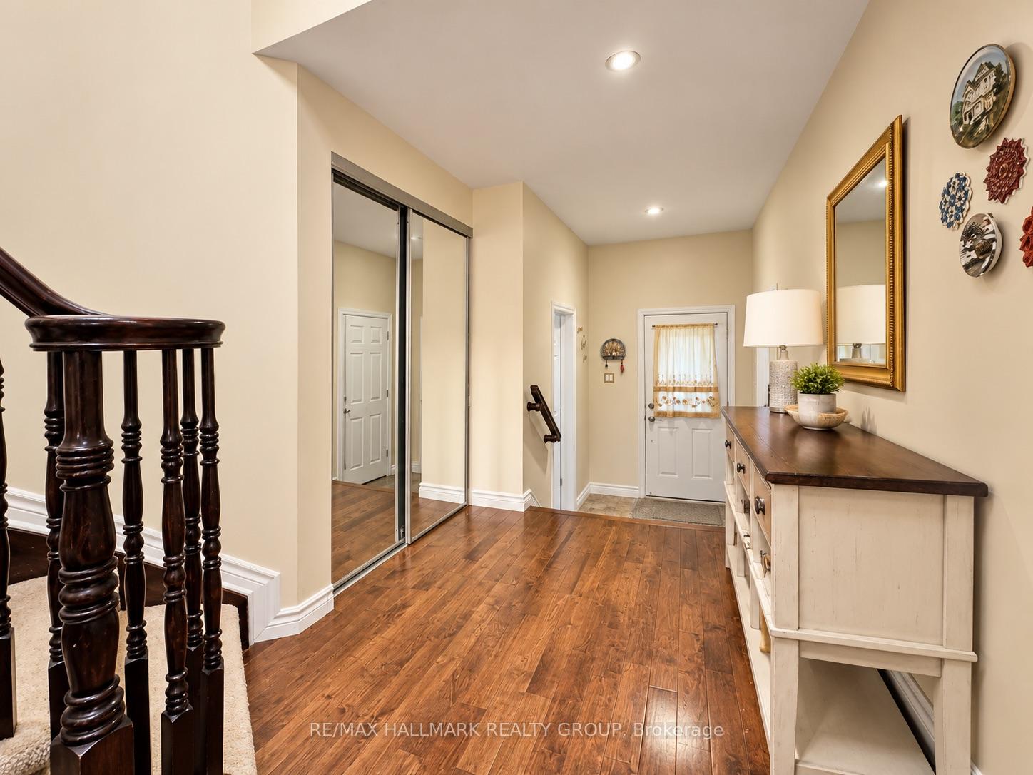 Photo 3 of 702 Whaley Ridge, Ottawa, Avalon East — HOMEH