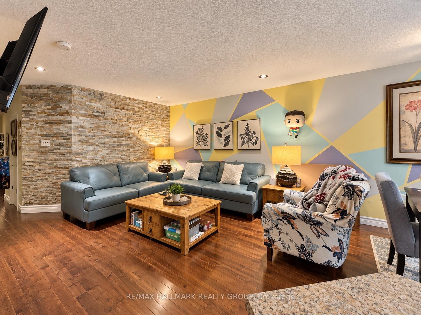 Photo 6 of 702 Whaley Ridge, Ottawa, Avalon East — HOMEH