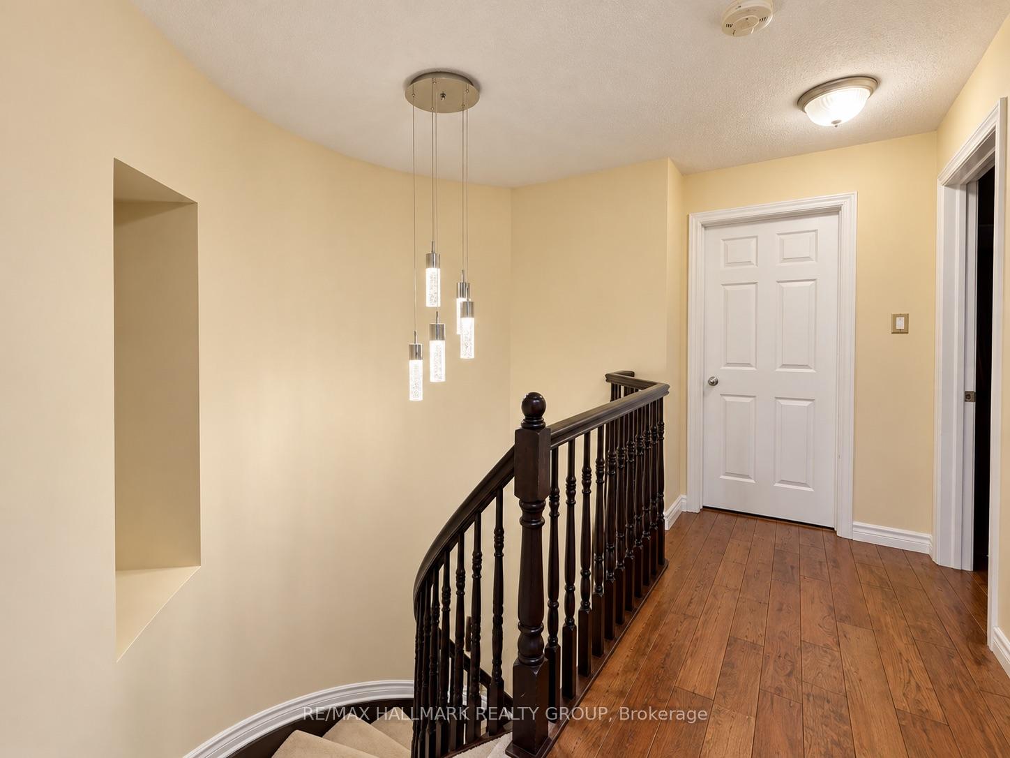 Photo 10 of 702 Whaley Ridge, Ottawa, Avalon East — HOMEH