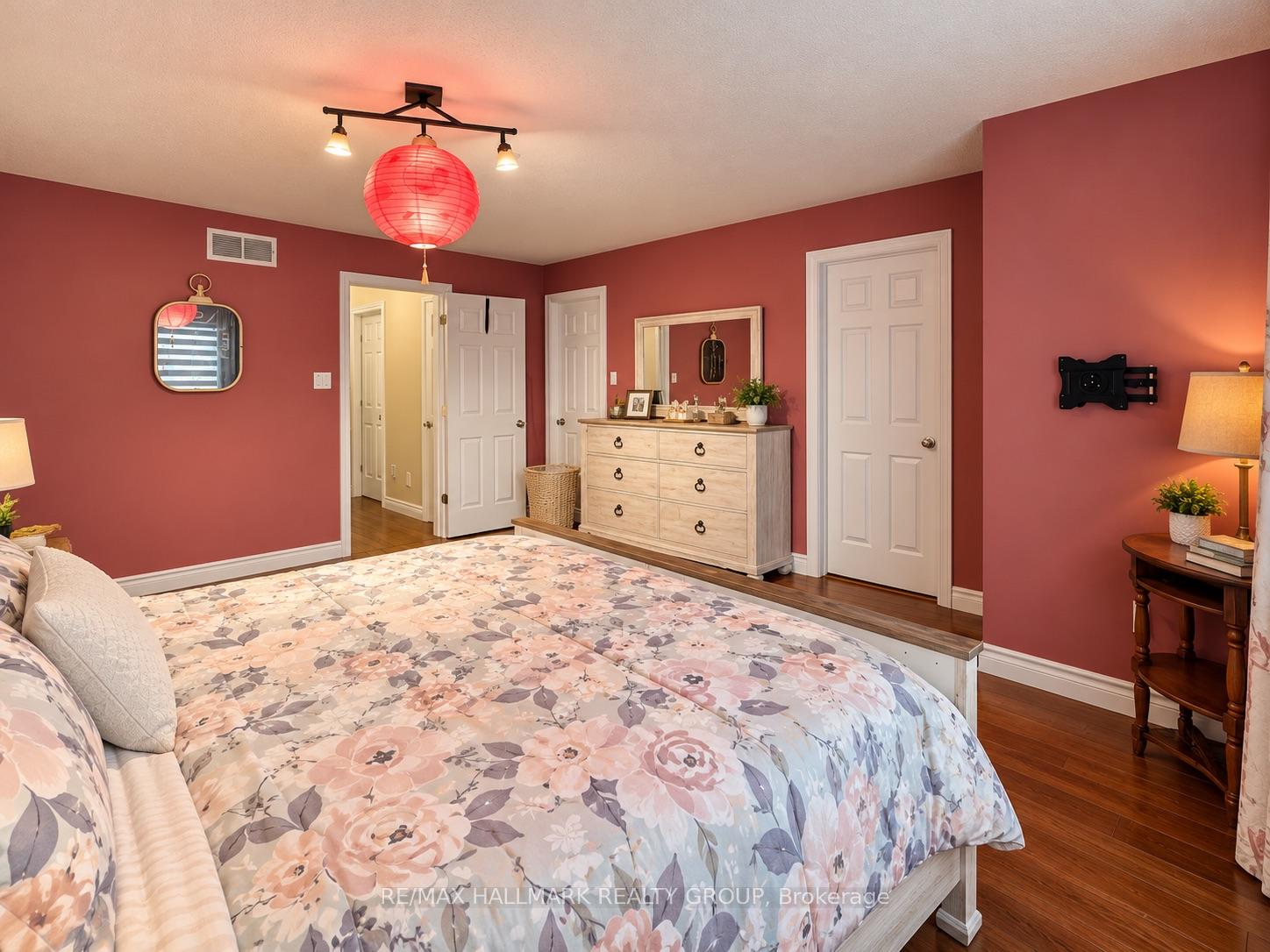 Photo 11 of 702 Whaley Ridge, Ottawa, Avalon East — HOMEH