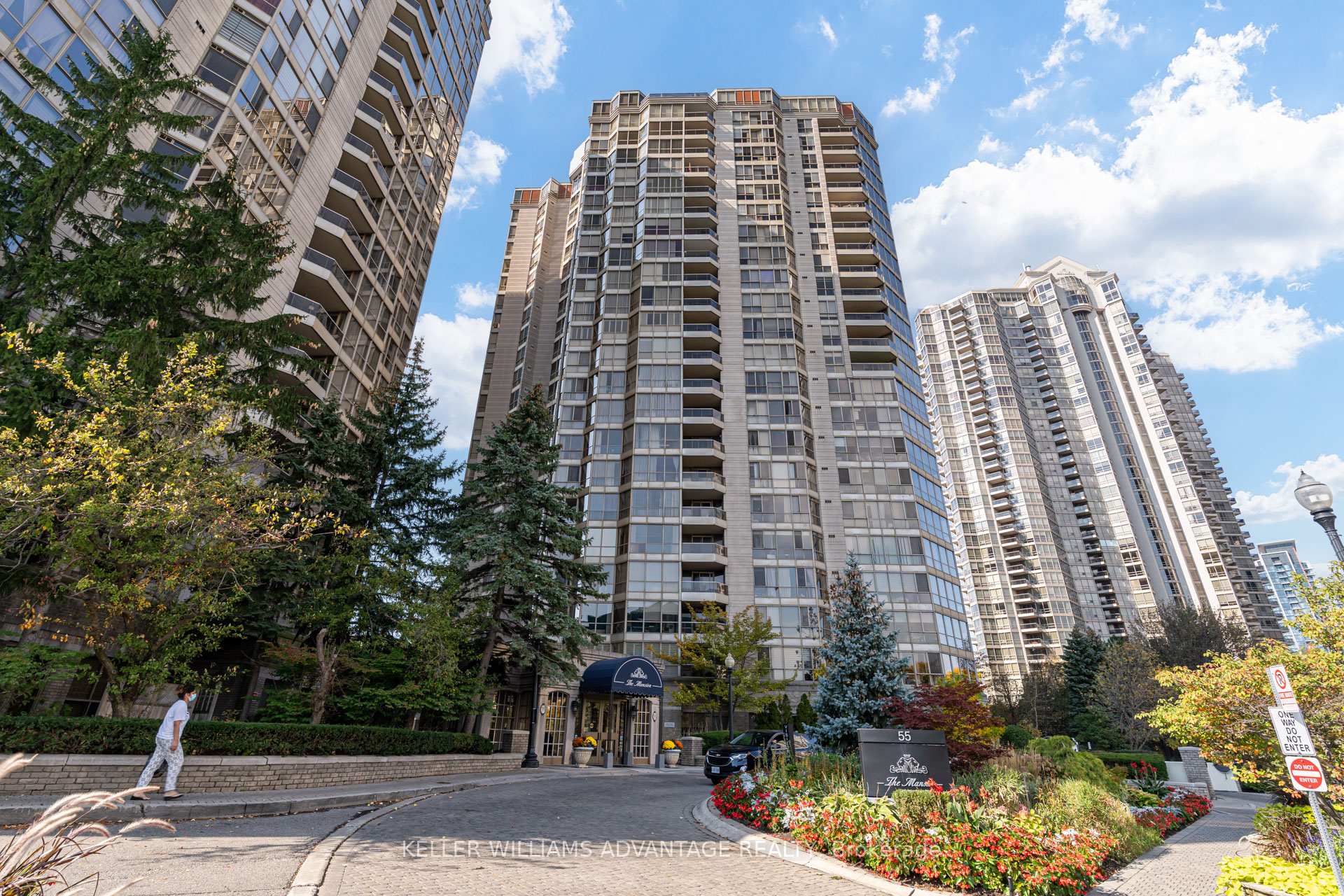 Photo of Unit 2210, 55 Kingsbridge Garden Circle