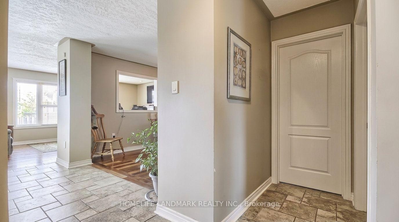 Photo 5 of 40 Bambi Crescent, Georgina, Keswick South — HOMEH