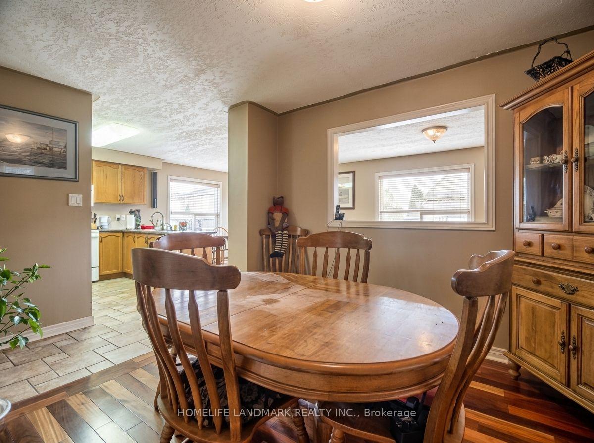 Photo 7 of 40 Bambi Crescent, Georgina, Keswick South — HOMEH