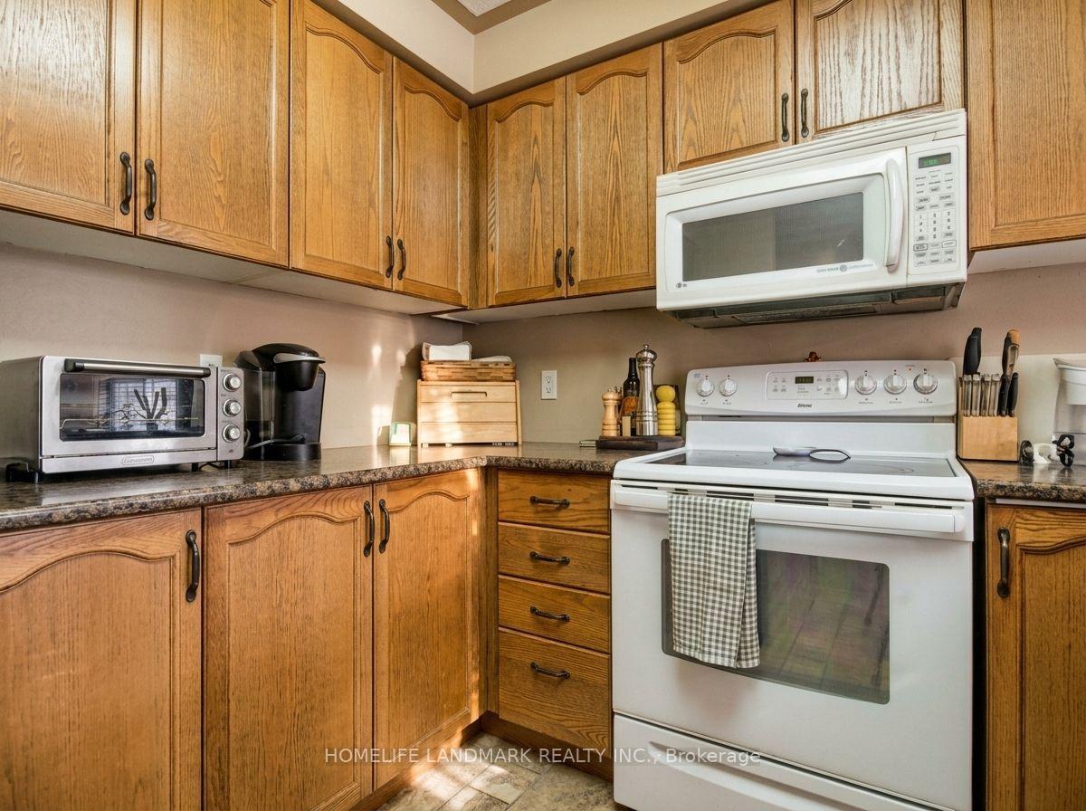 Photo 9 of 40 Bambi Crescent, Georgina, Keswick South — HOMEH