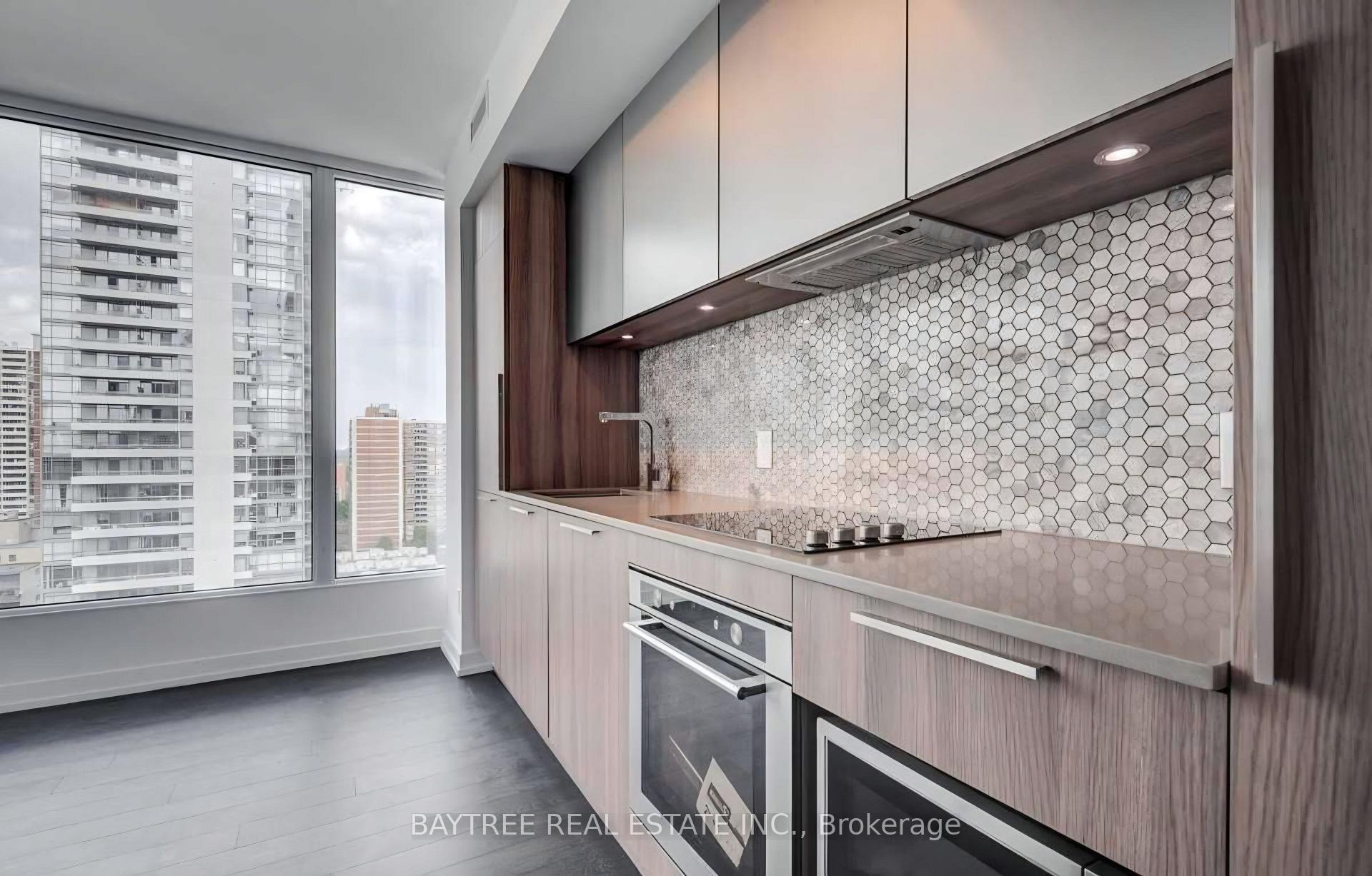 Photo of Unit 2706, 85 Wood Street