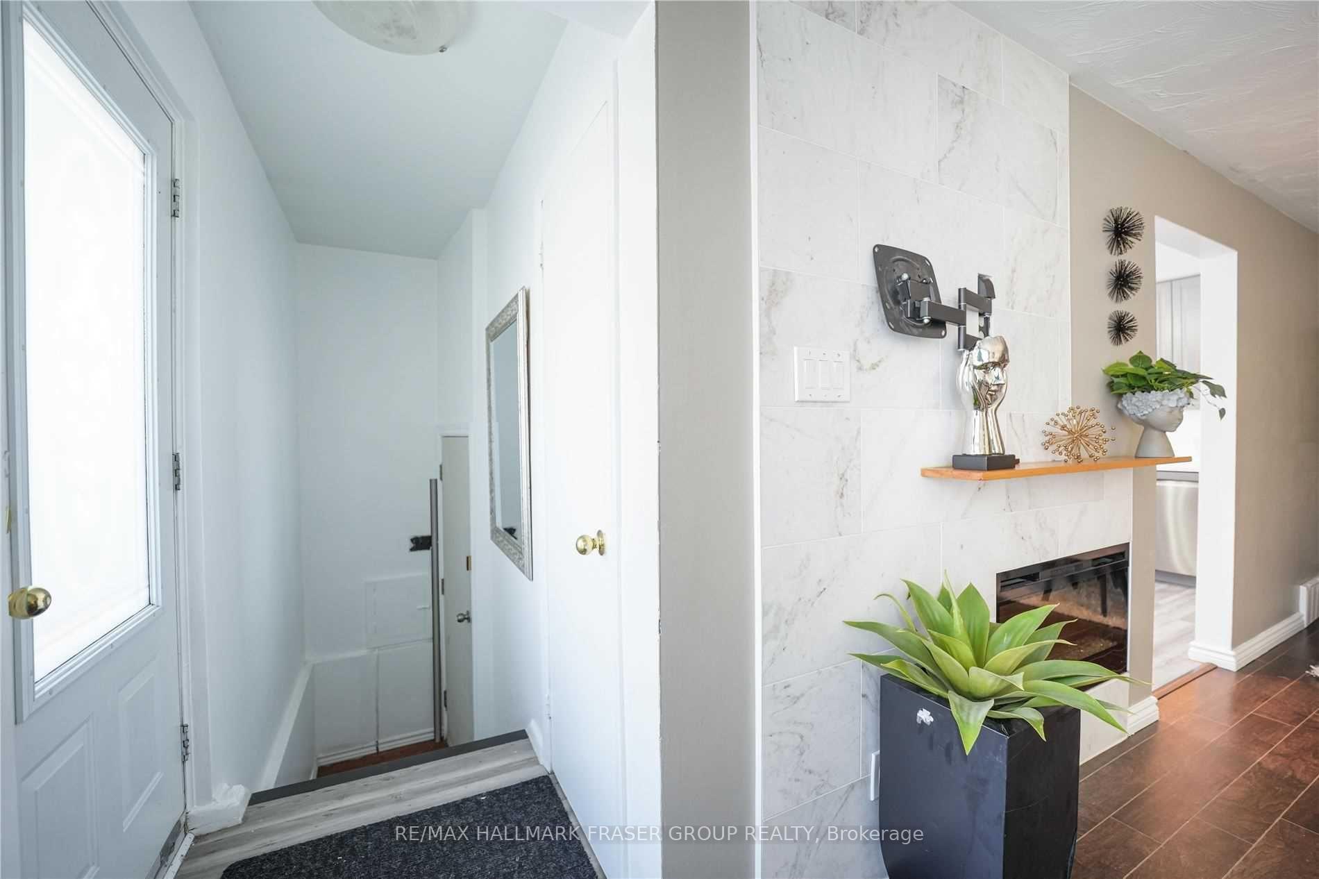 Photo 8 of 92 Overture Road, Scarborough, West Hill — HOMEH