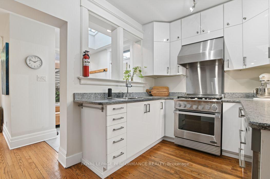 Photo 19 of 16 Renfrew Avenue, Ottawa, Glebe — HOMEH