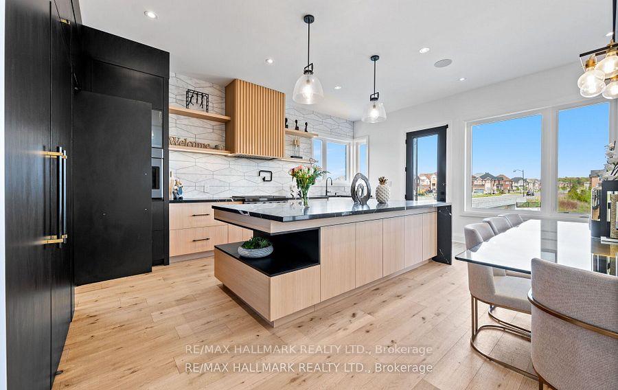 Photo 14 of 119 Pointon Street, Aurora, Bayview Northeast — HOMEH