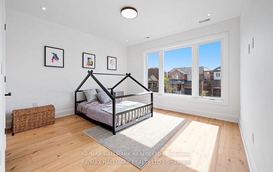 Photo 26 of 119 Pointon Street, Aurora, Bayview Northeast — HOMEH