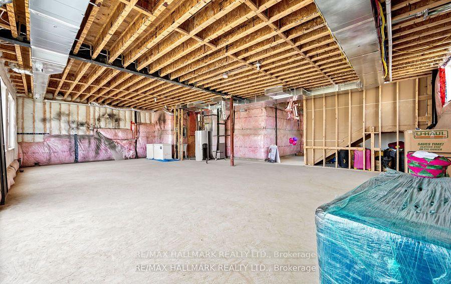 Photo 43 of 119 Pointon Street, Aurora, Bayview Northeast — HOMEH