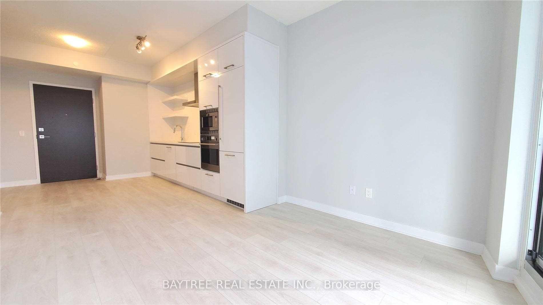 Photo 3 of Unit 2004, 2221 Yonge Street, Toronto, Mount Pleasant West — HOMEH