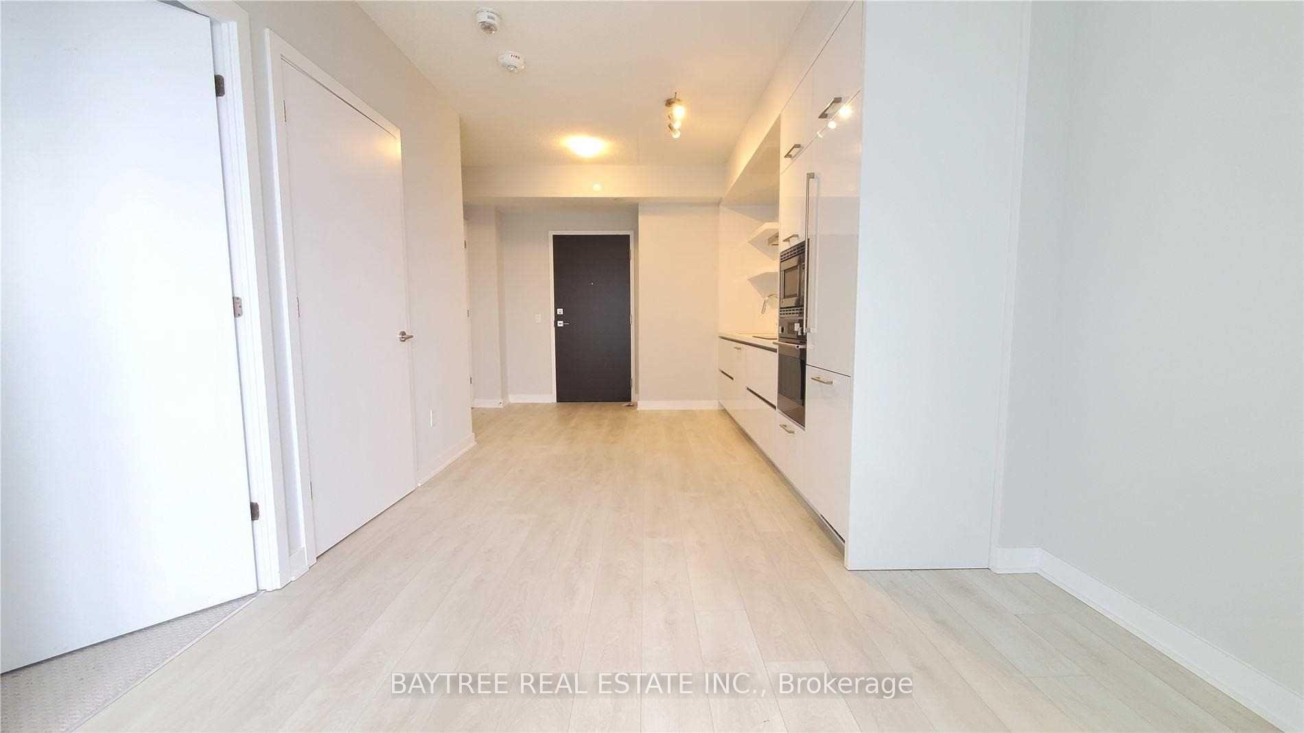Photo 4 of Unit 2004, 2221 Yonge Street, Toronto, Mount Pleasant West — HOMEH