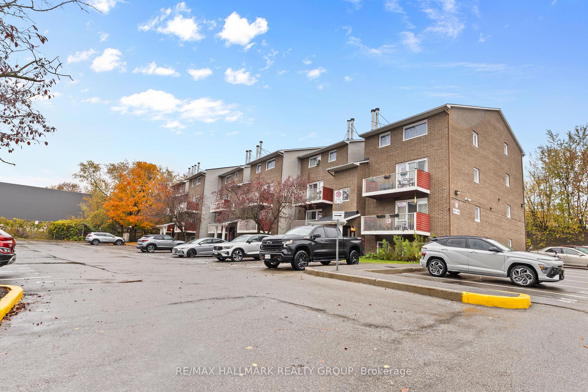 Photo 3 of Unit 605, 1589 St Bernard Street, Ottawa, Sawmill Creek/Timbermill — HOMEH