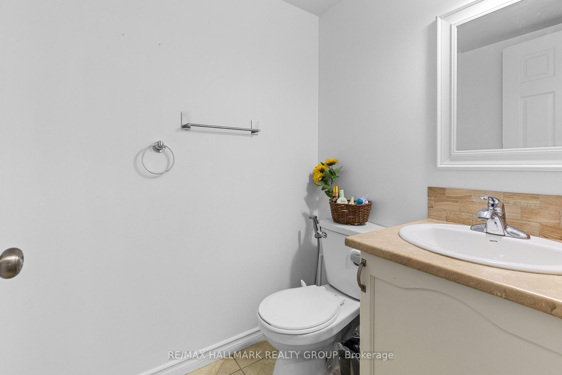 Photo 15 of Unit 605, 1589 St Bernard Street, Ottawa, Sawmill Creek/Timbermill — HOMEH