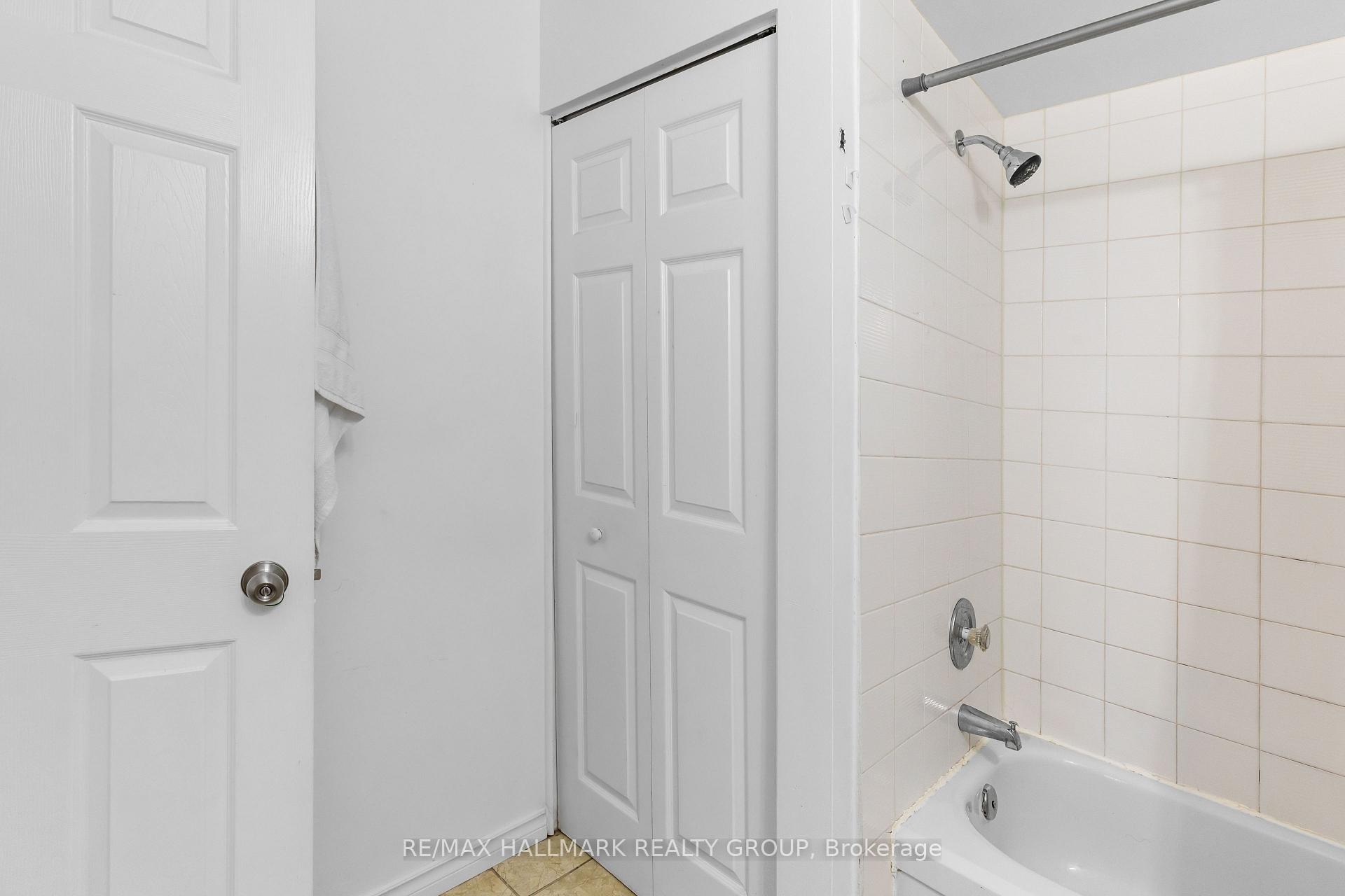 Photo 23 of Unit 605, 1589 St Bernard Street, Ottawa, Sawmill Creek/Timbermill — HOMEH