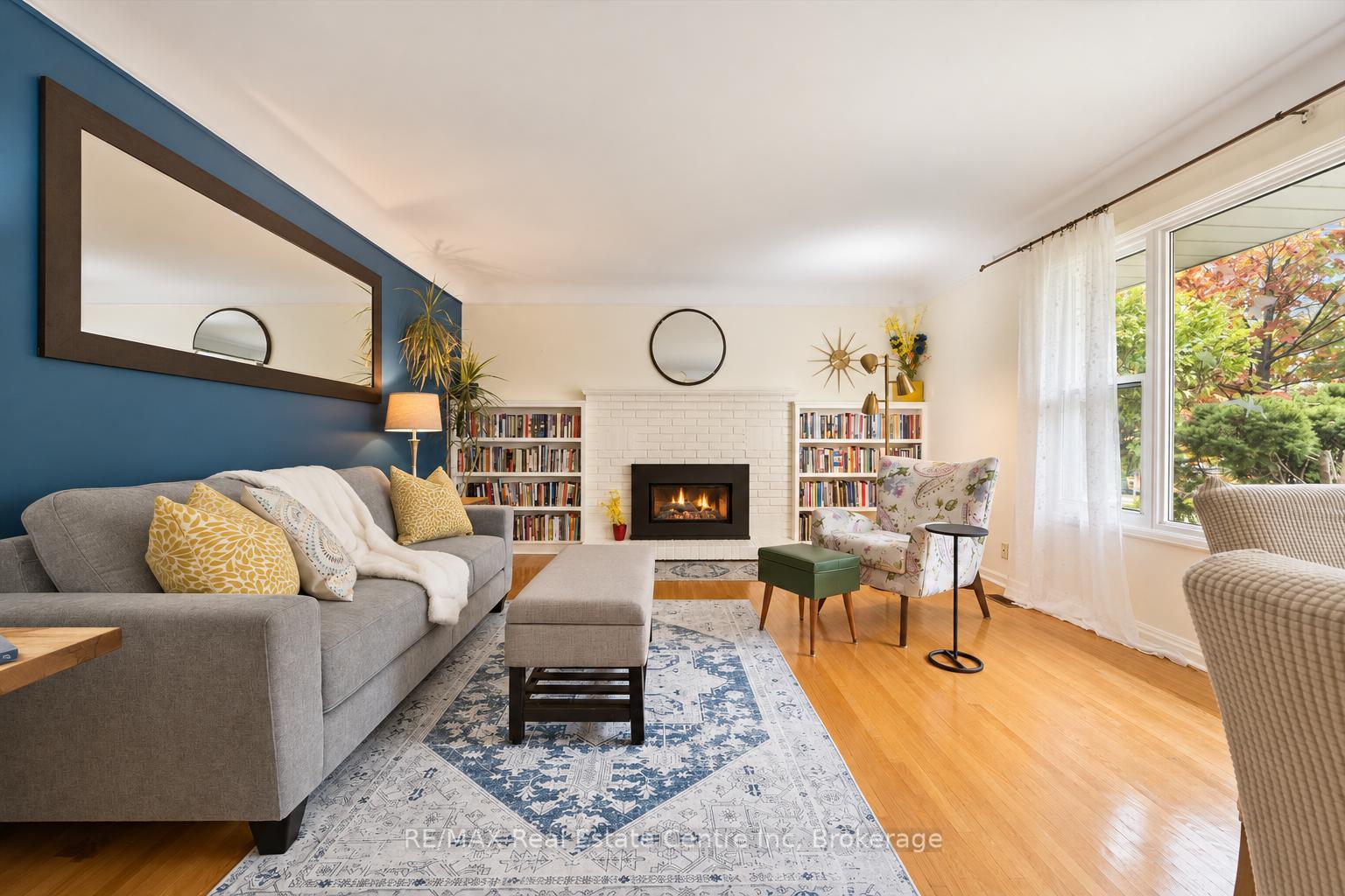 Photo 4 of 1 Cadillac Drive, Guelph, St. George's — HOMEH
