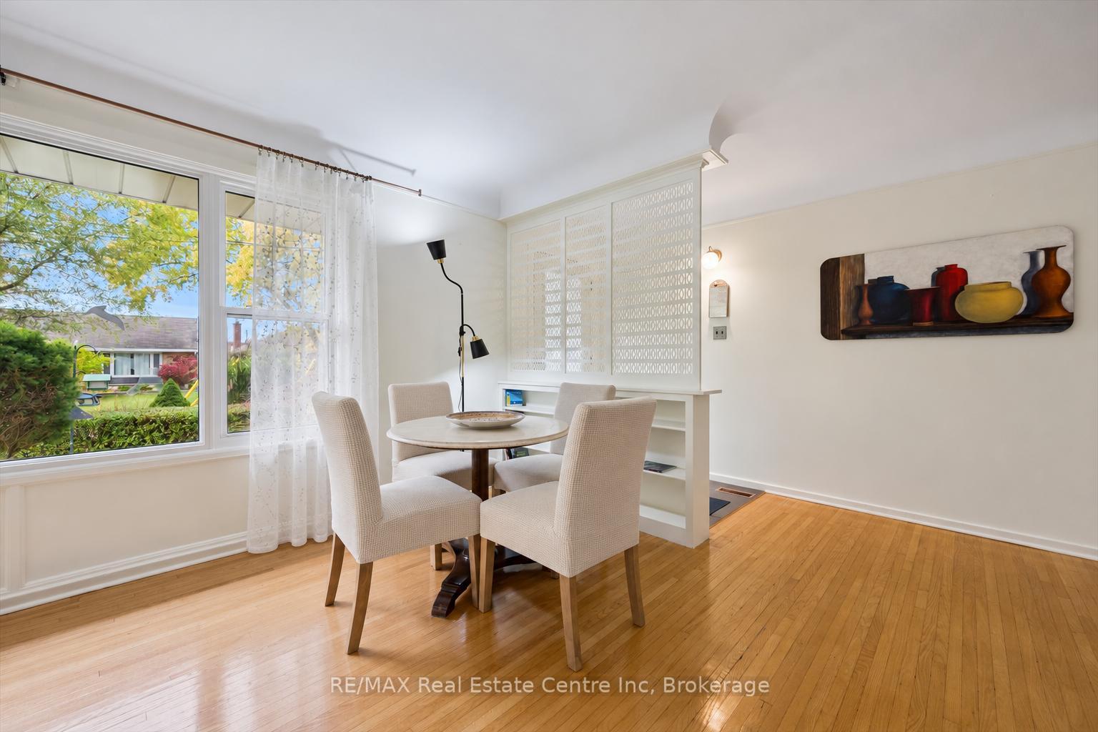 Photo 6 of 1 Cadillac Drive, Guelph, St. George's — HOMEH