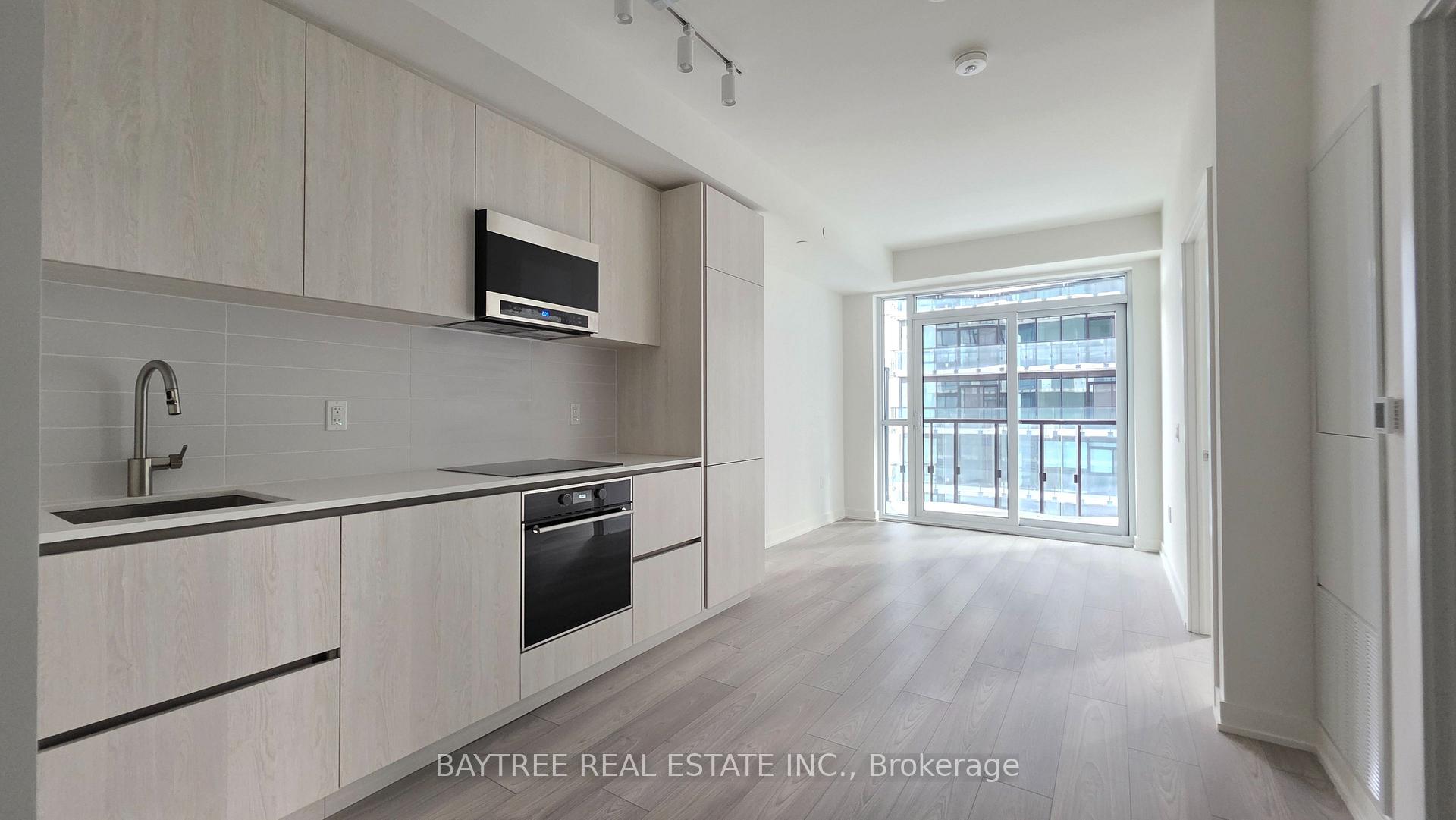 Front of Unit 1507, 120 Broadway Avenue
