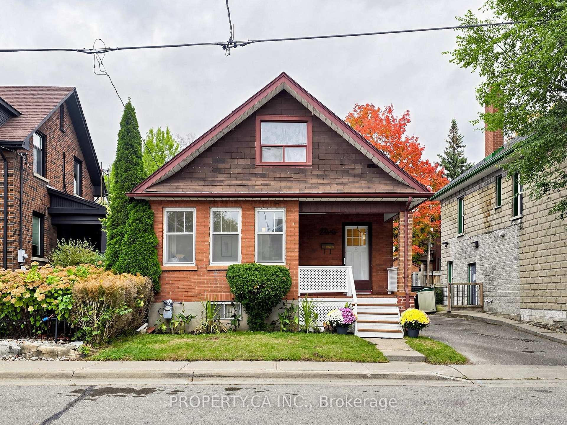 Photo 1 of 205 Dearborn Avenue, Oshawa, O'Neill — HOMEH