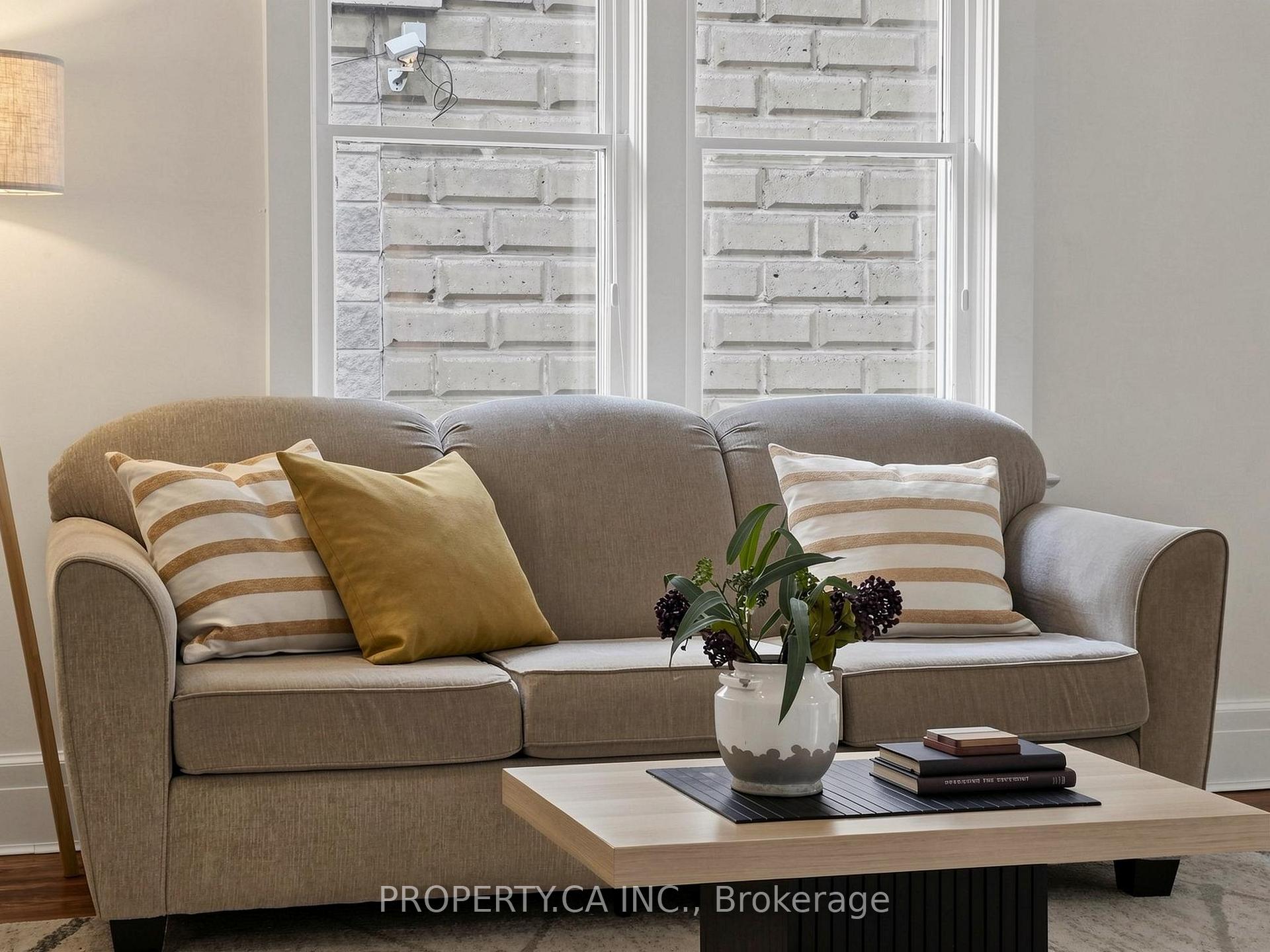 Photo 7 of 205 Dearborn Avenue, Oshawa, O'Neill — HOMEH