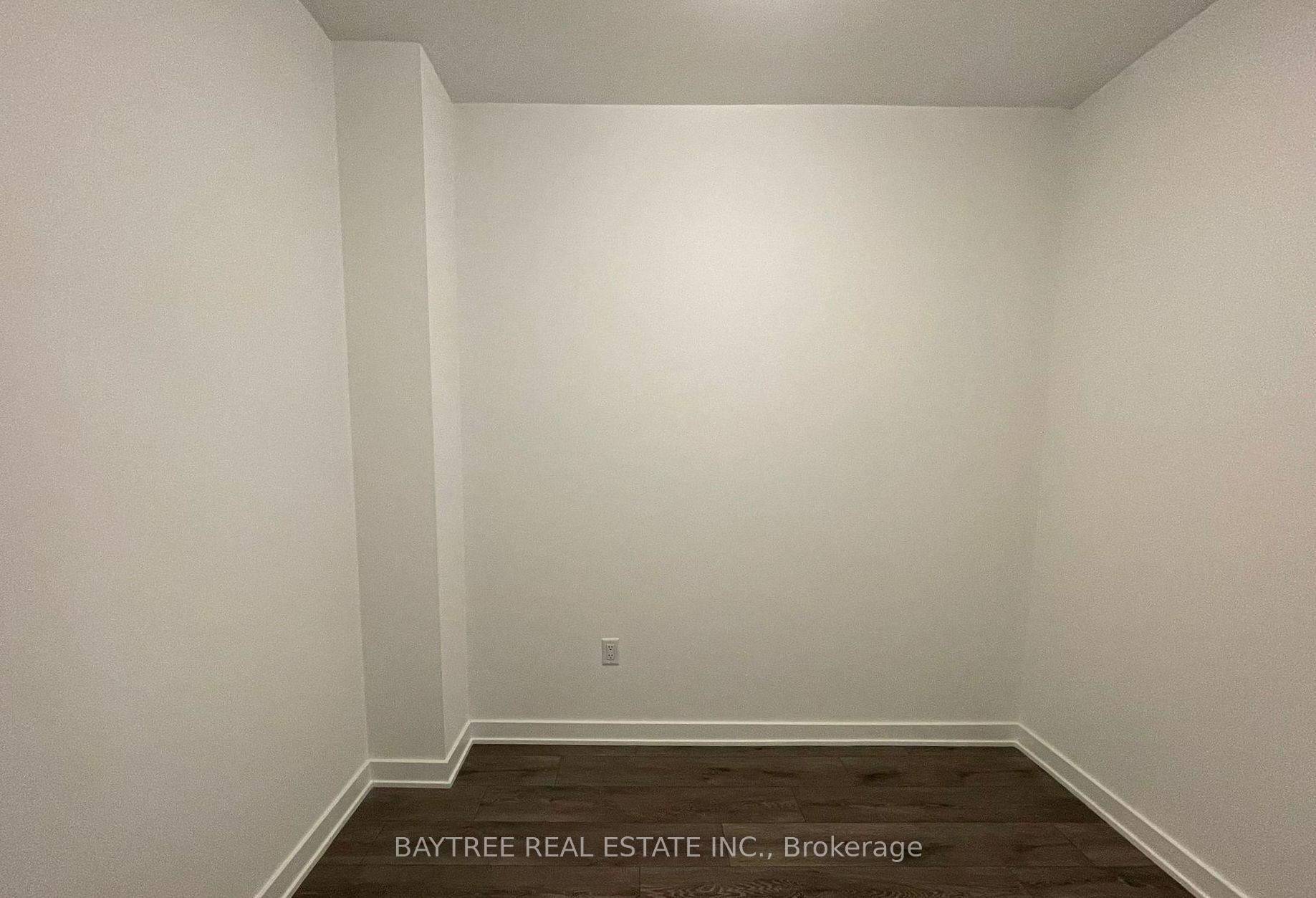 Photo 9 of Unit 812, 95 Oneida Crescent, Richmond Hill, Langstaff — HOMEH