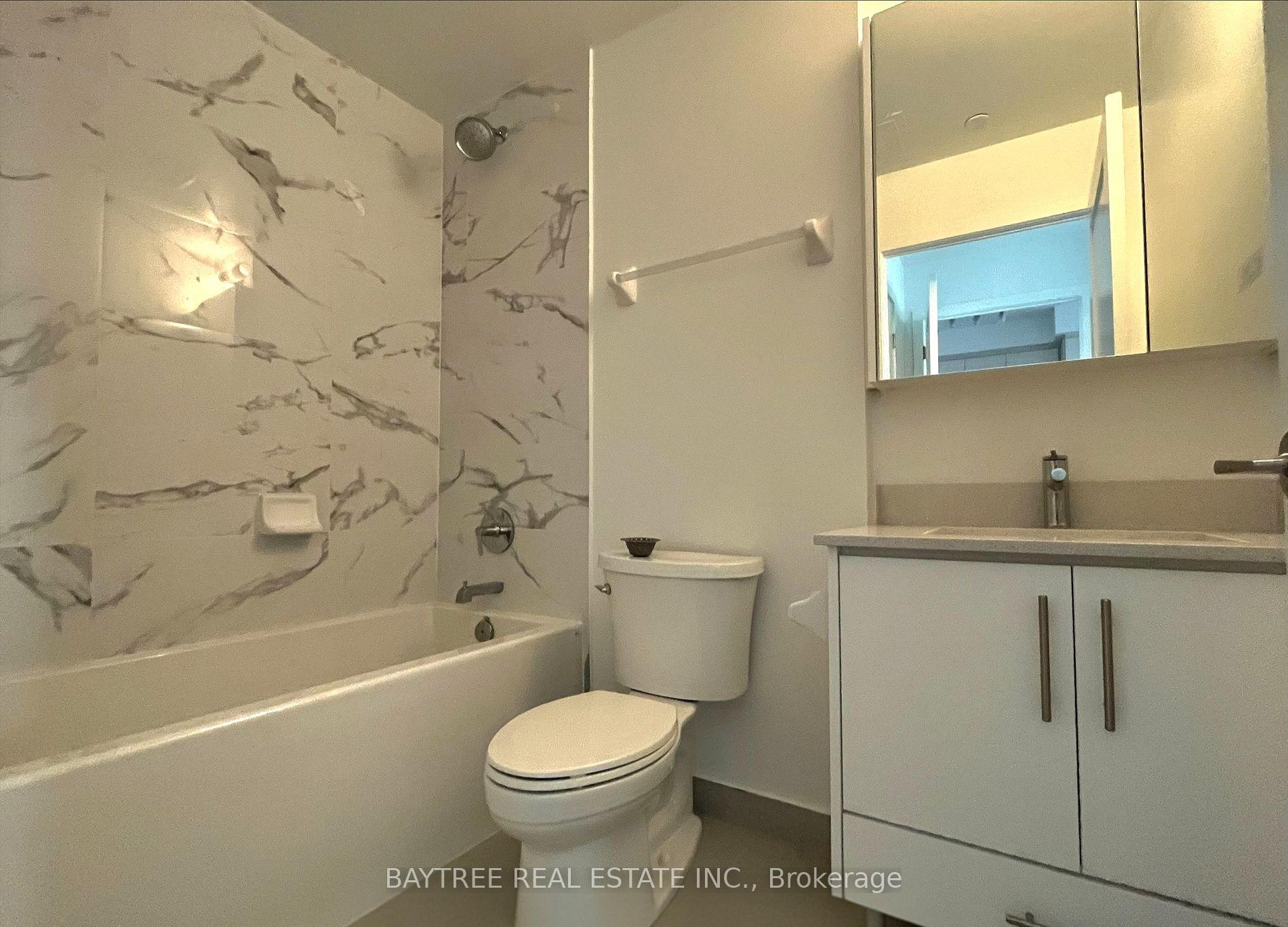 Photo 10 of Unit 812, 95 Oneida Crescent, Richmond Hill, Langstaff — HOMEH