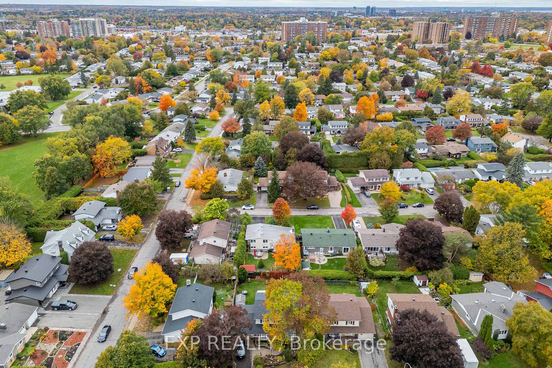 Photo 43 of 3 Welkin Crescent, Ottawa, Borden Farm/Stewart Farm/Carleton Heights/Parkwood Hills — HOMEH
