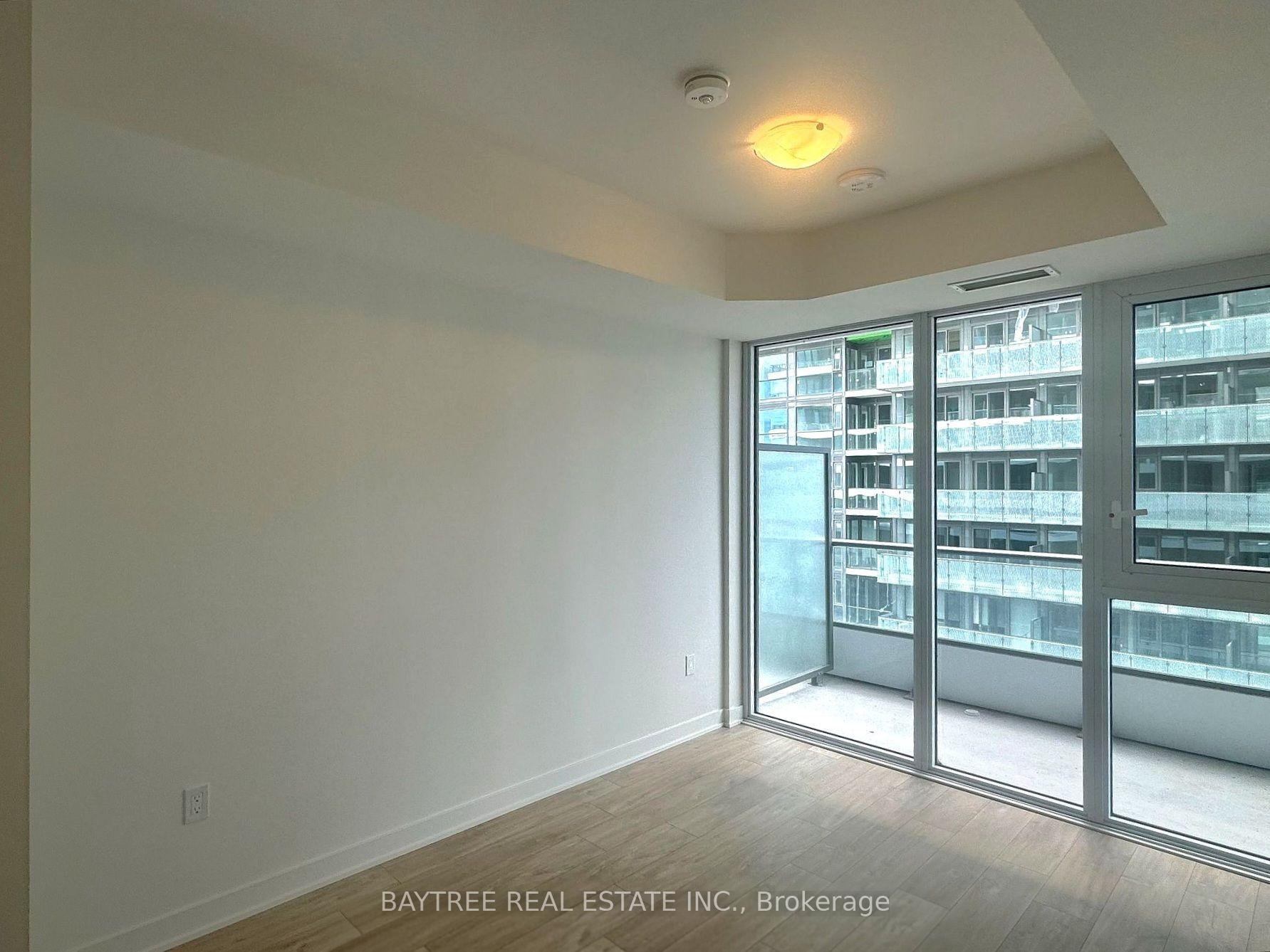 Photo 3 of Unit 2214, 70 Princess Street, Toronto, Waterfront Communities — HOMEH