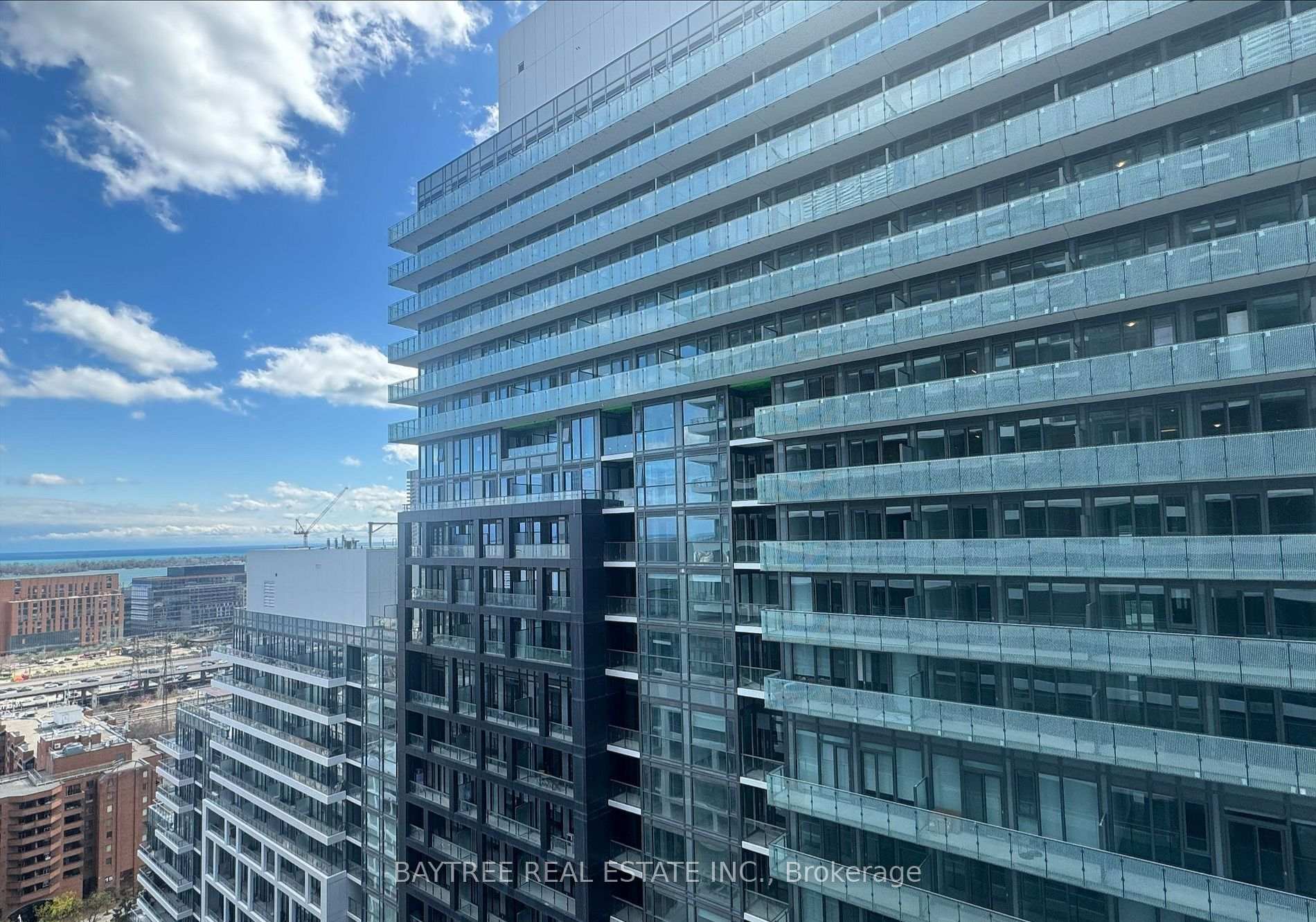 Photo 7 of Unit 2214, 70 Princess Street, Toronto, Waterfront Communities — HOMEH