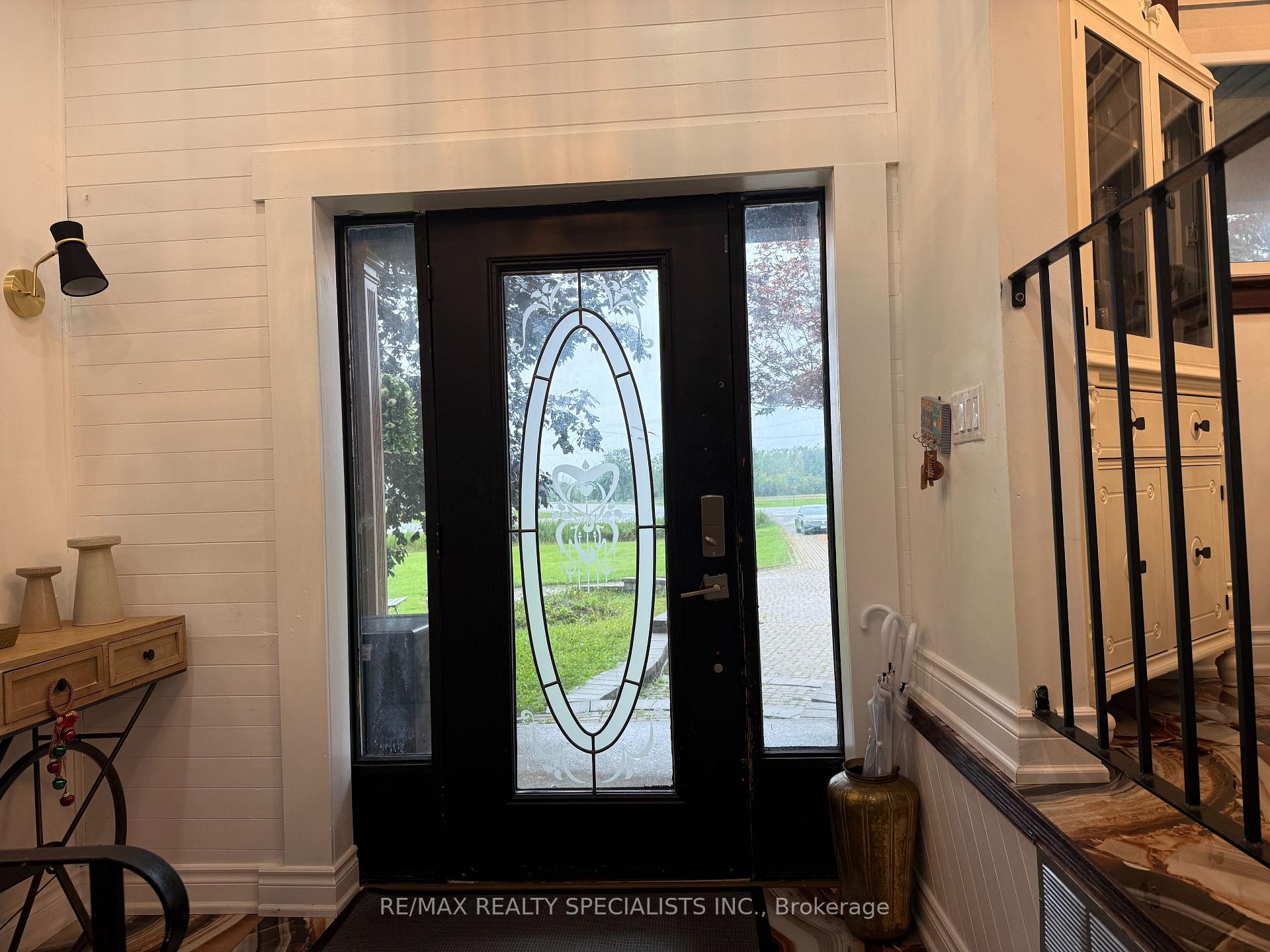 Photo 3 of 720 Doans Ridge Road, Welland, Cooks Mills — HOMEH