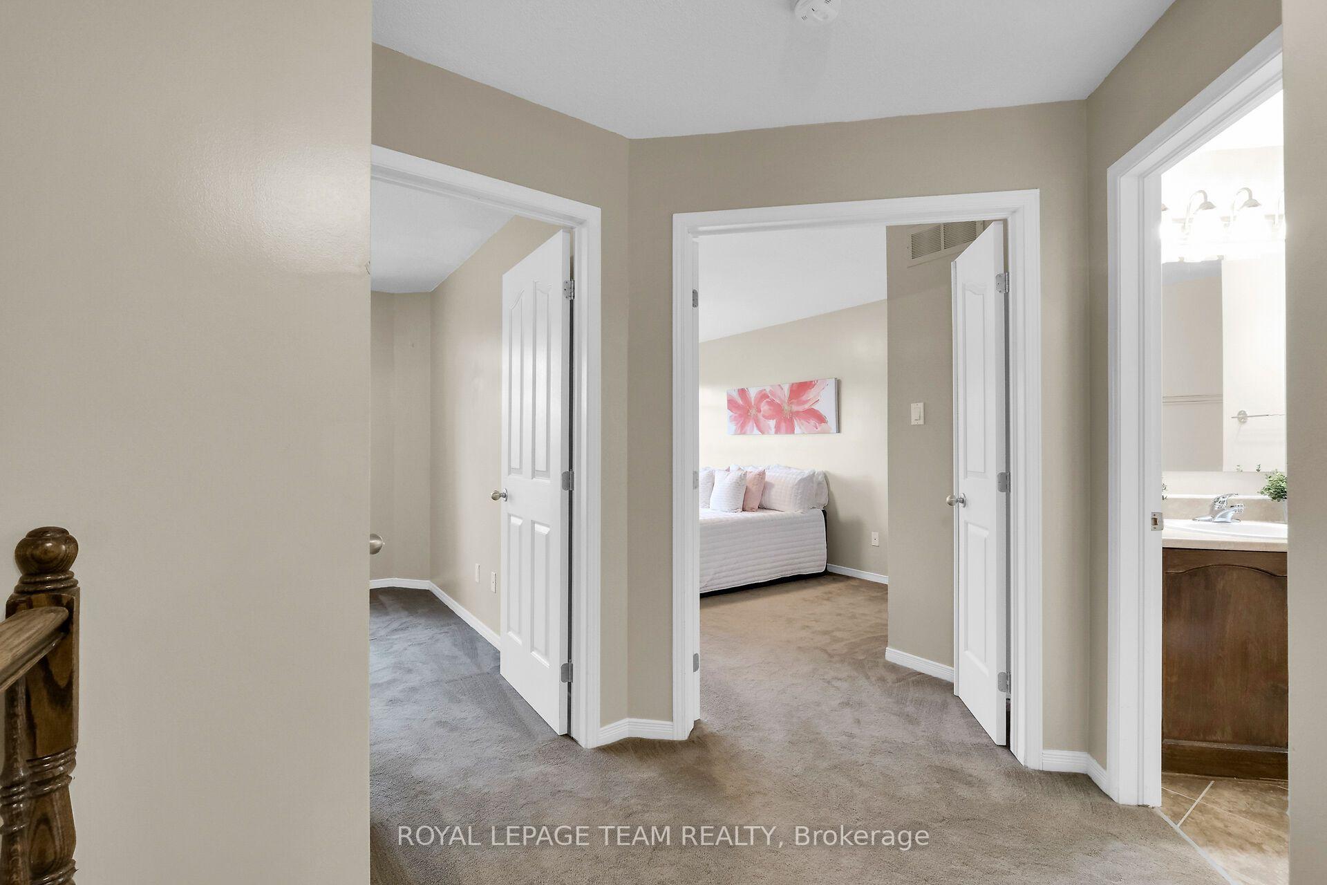 Photo 18 of 137 Corinth Private, Ottawa, Merivale Industrial Park/Citiplace — HOMEH