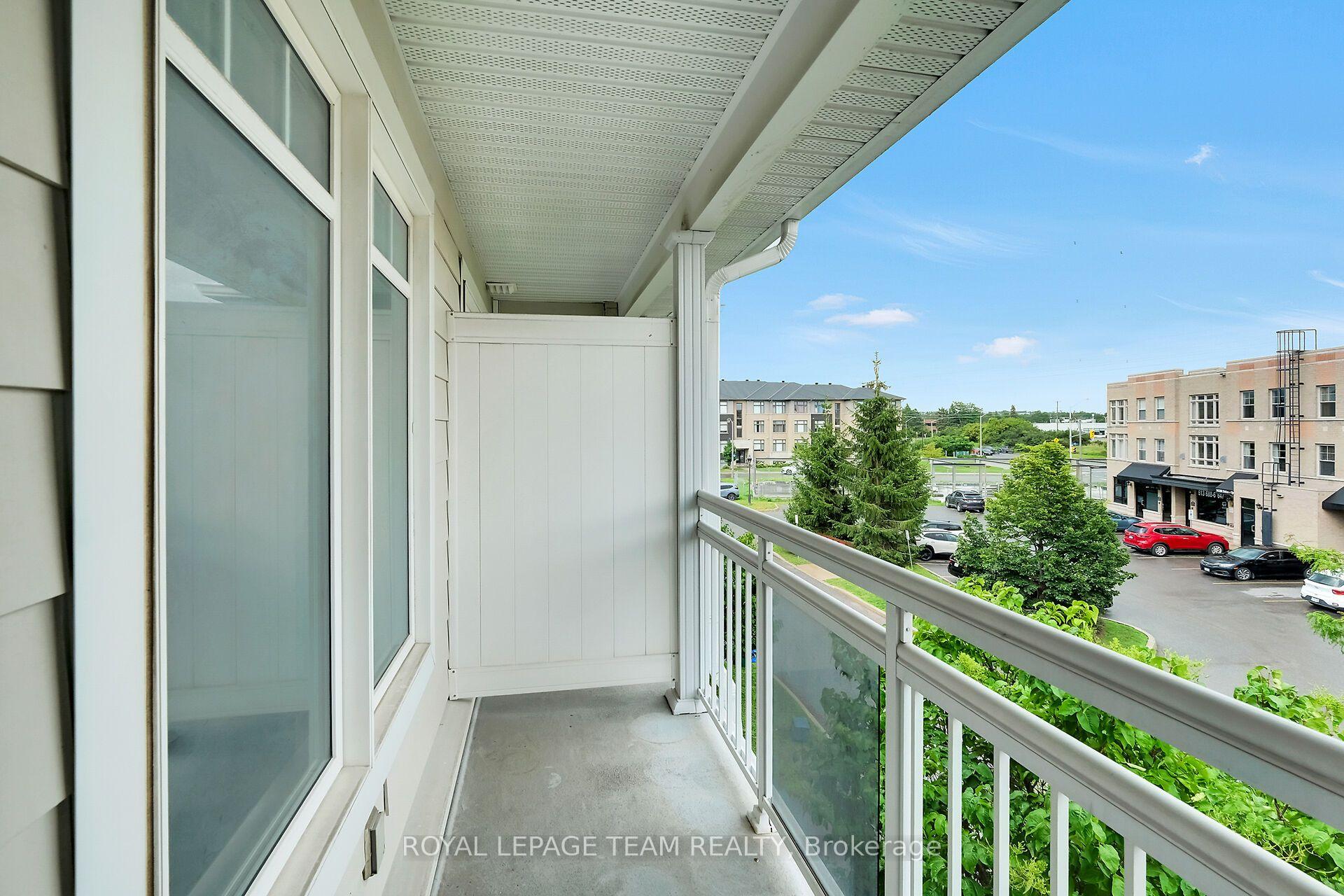 Photo 23 of 137 Corinth Private, Ottawa, Merivale Industrial Park/Citiplace — HOMEH