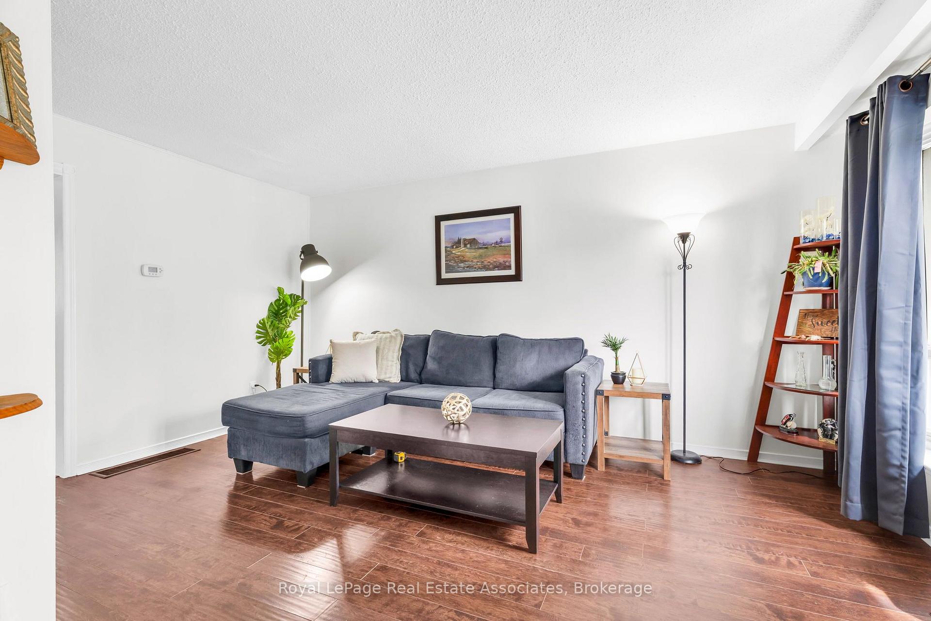 Photo 4 of 81 Glenmore Crescent, Brampton, Northgate — HOMEH