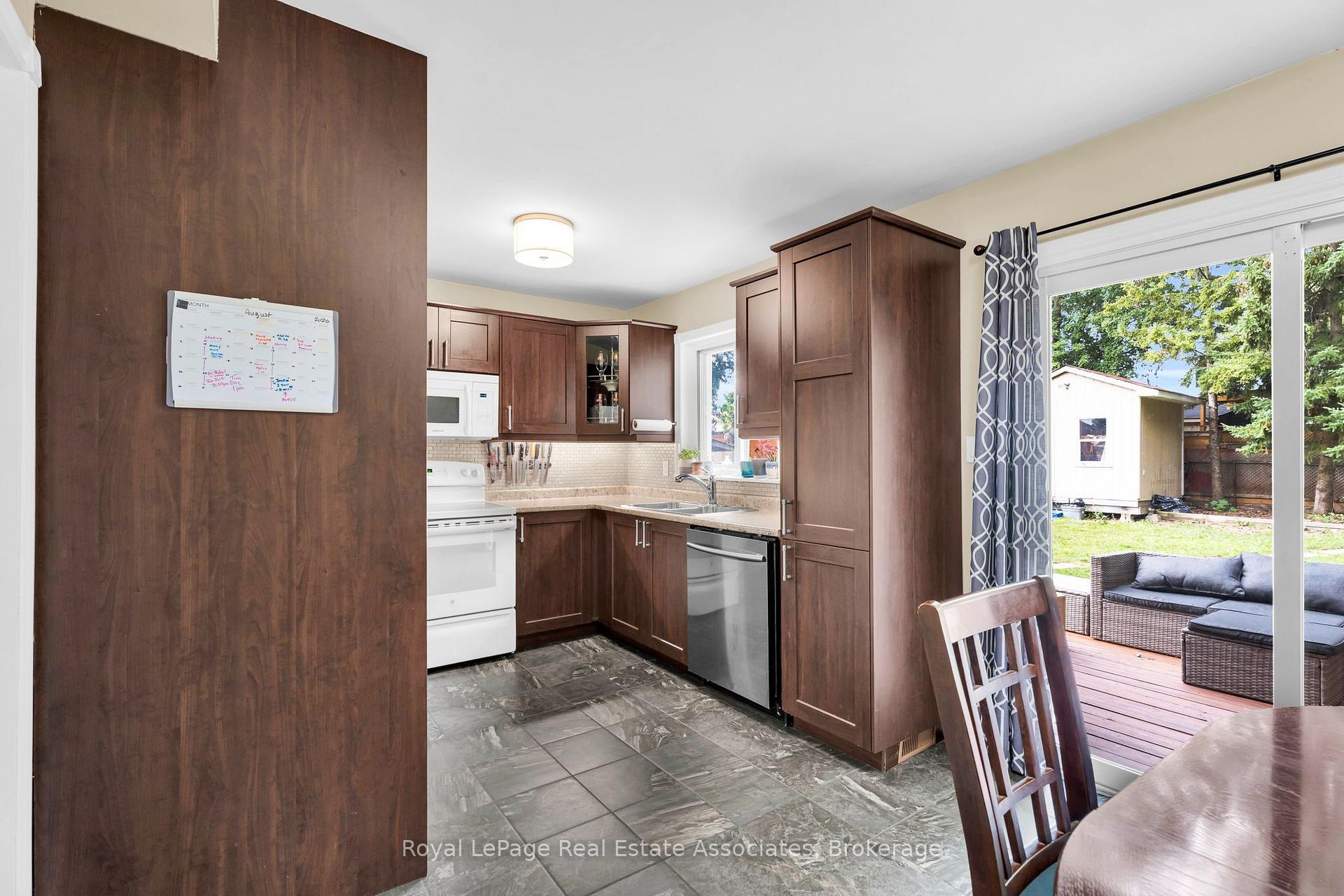 Photo 10 of 81 Glenmore Crescent, Brampton, Northgate — HOMEH
