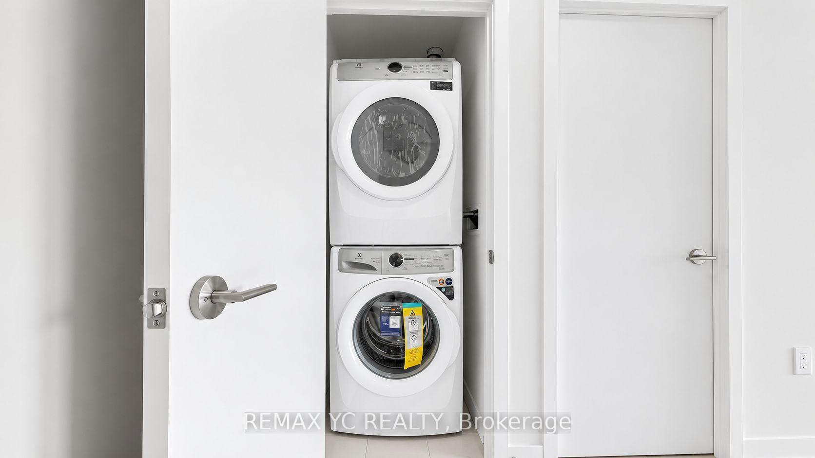Photo 14 of Unit 411, 8 Olympic Garden Drive, North York, Newtonbrook East — HOMEH