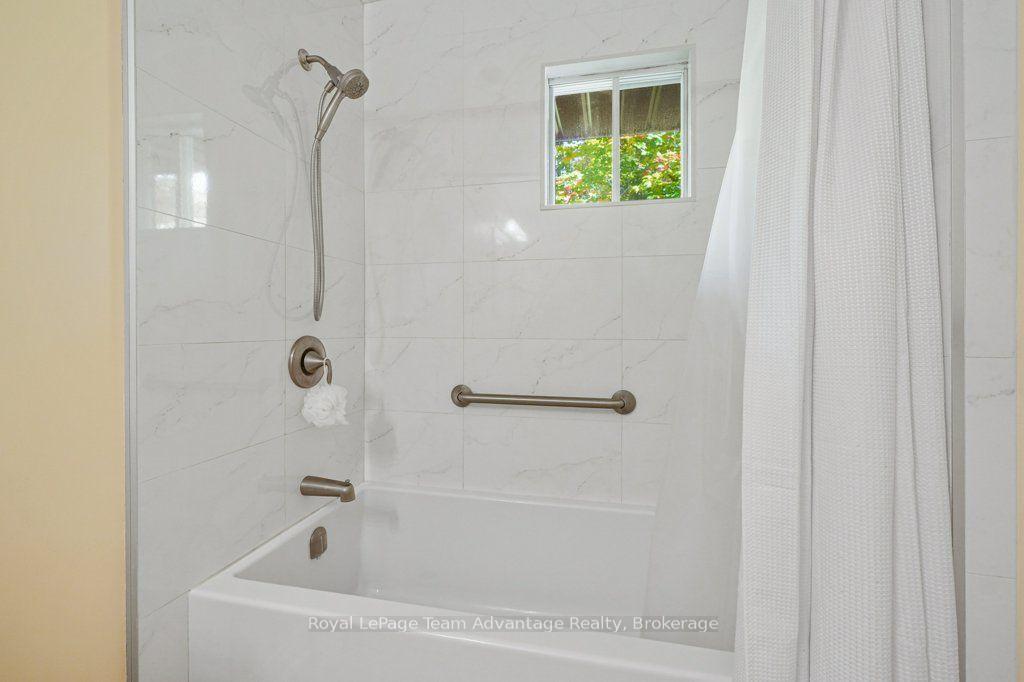 Photo 18 of 129 & 131 Bayview Drive, Carling — HOMEH