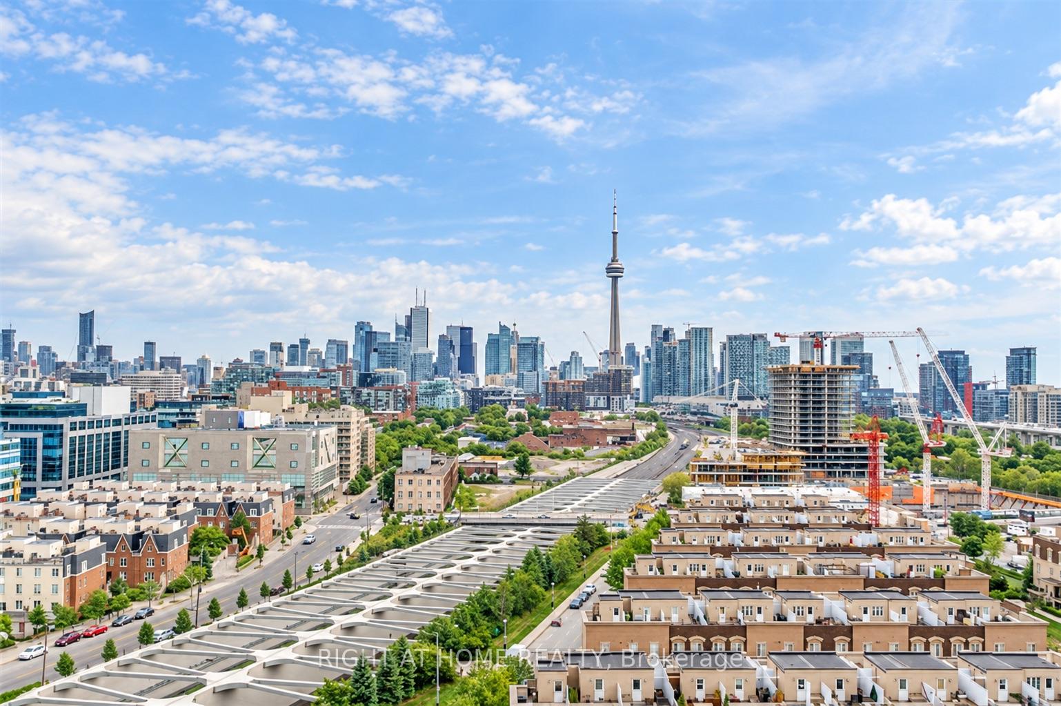 Photo 11 of Unit 1407, 80 Western Battery Road, Toronto, Niagara — HOMEH