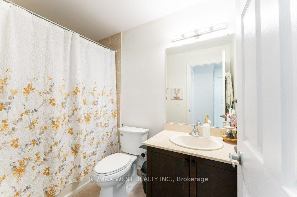 Photo 13 of Unit PH 413, 4620 Highway 7 Avenue, Vaughan, East Woodbridge — HOMEH