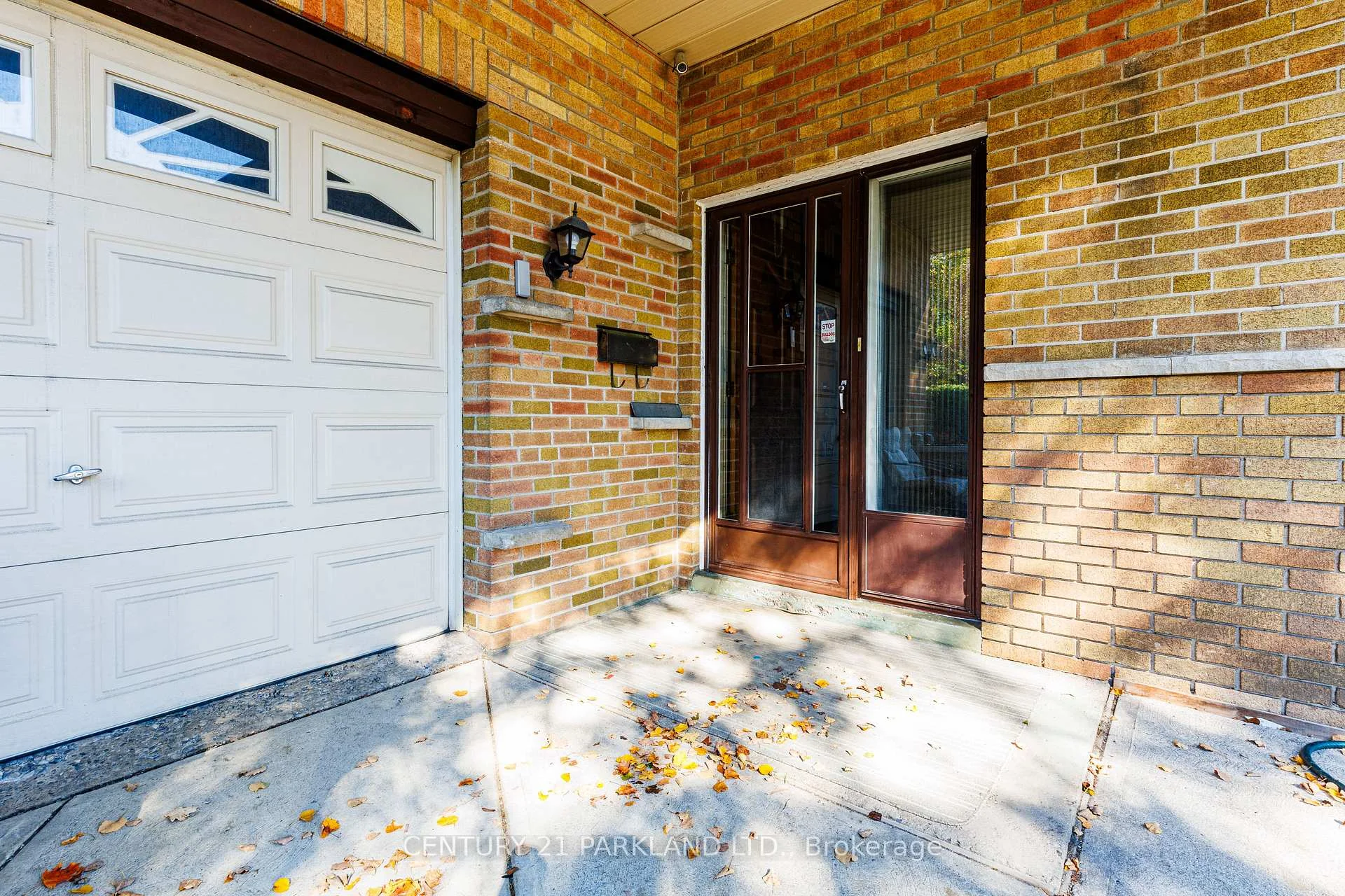 Photo 5 of 22 Waterfield Drive, Scarborough, Bendale — HOMEH