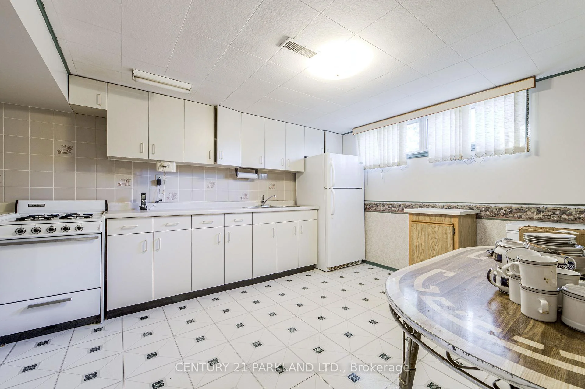 Photo 20 of 22 Waterfield Drive, Scarborough, Bendale — HOMEH