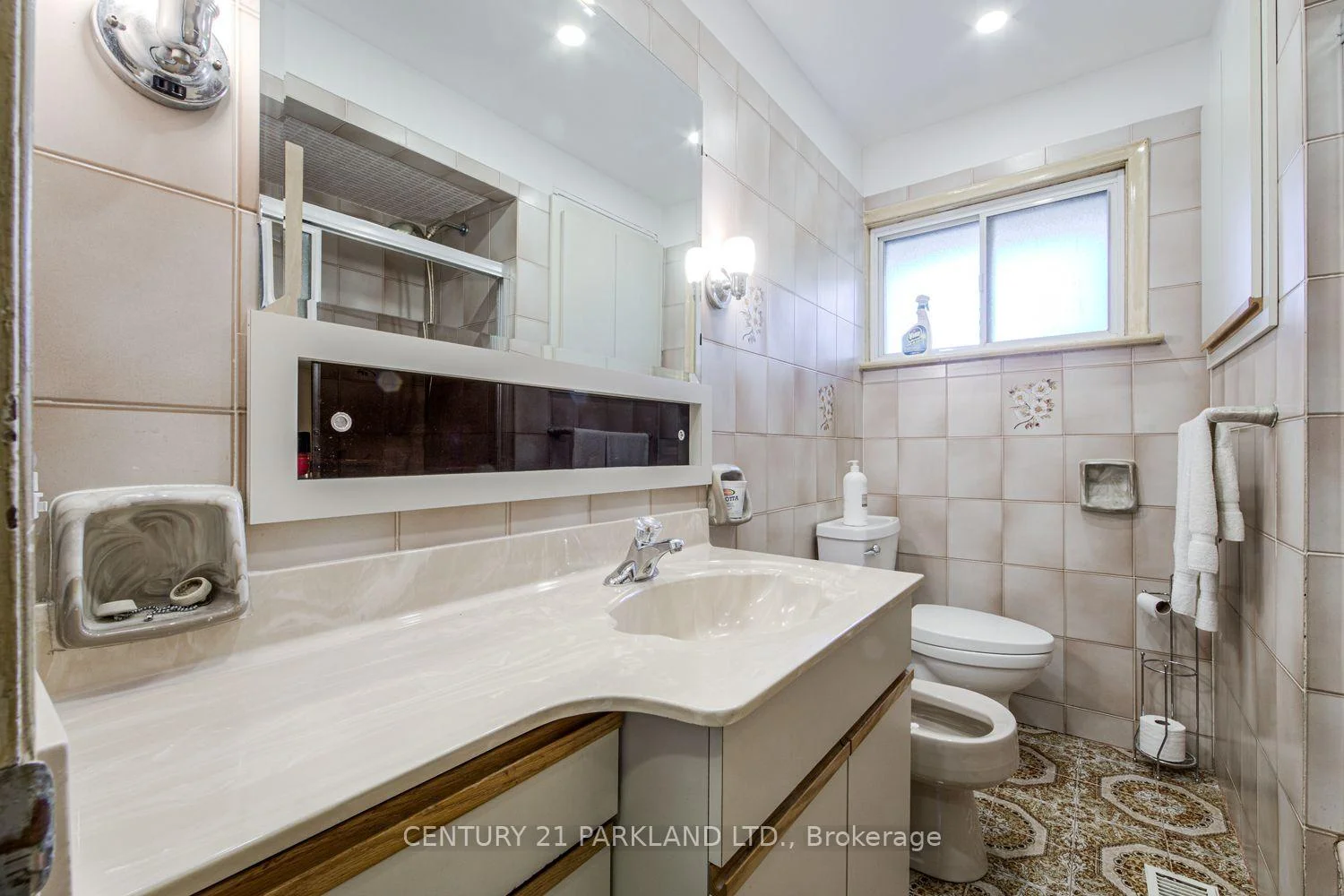 Photo 45 of 22 Waterfield Drive, Scarborough, Bendale — HOMEH