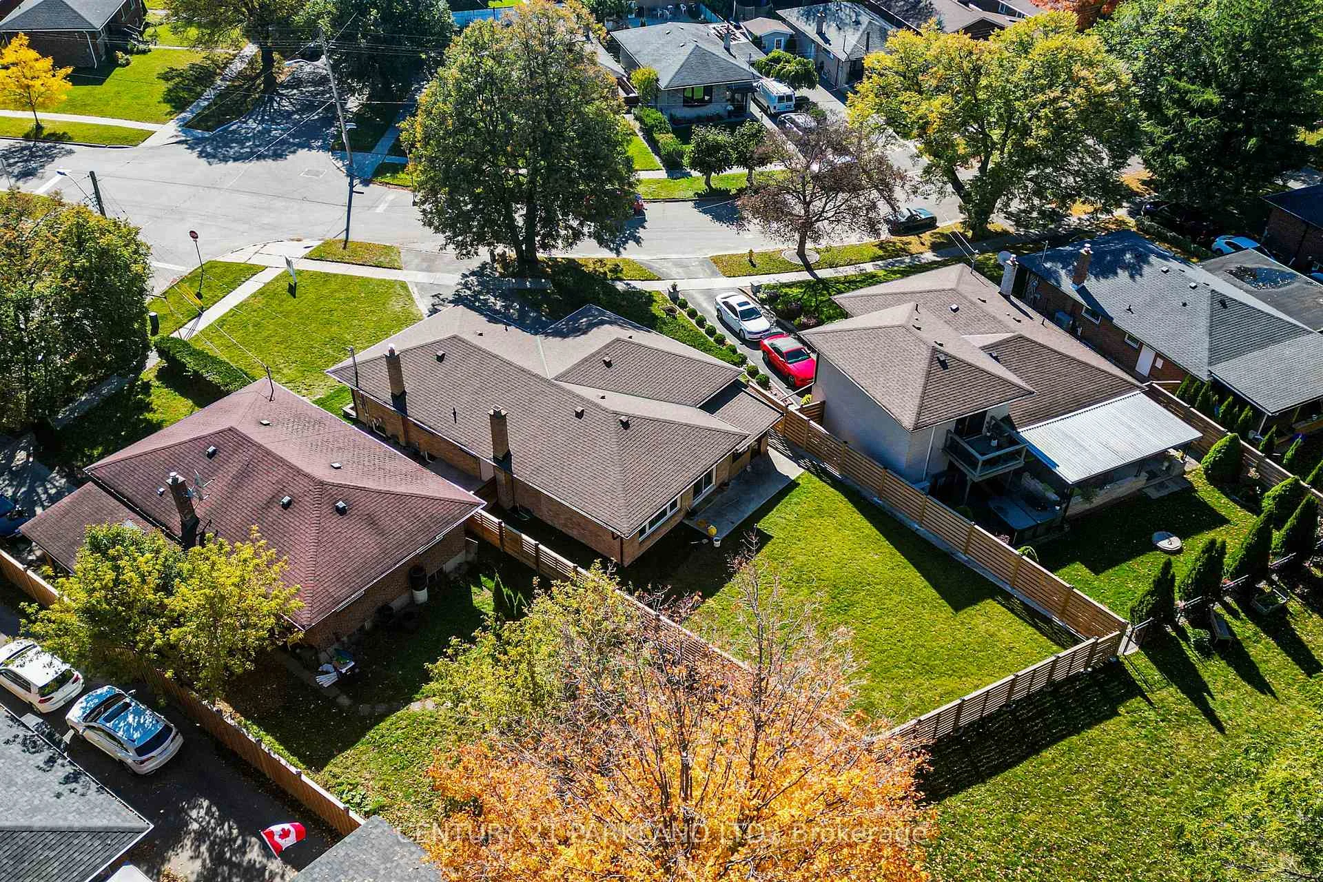 Photo 52 of 22 Waterfield Drive, Scarborough, Bendale — HOMEH