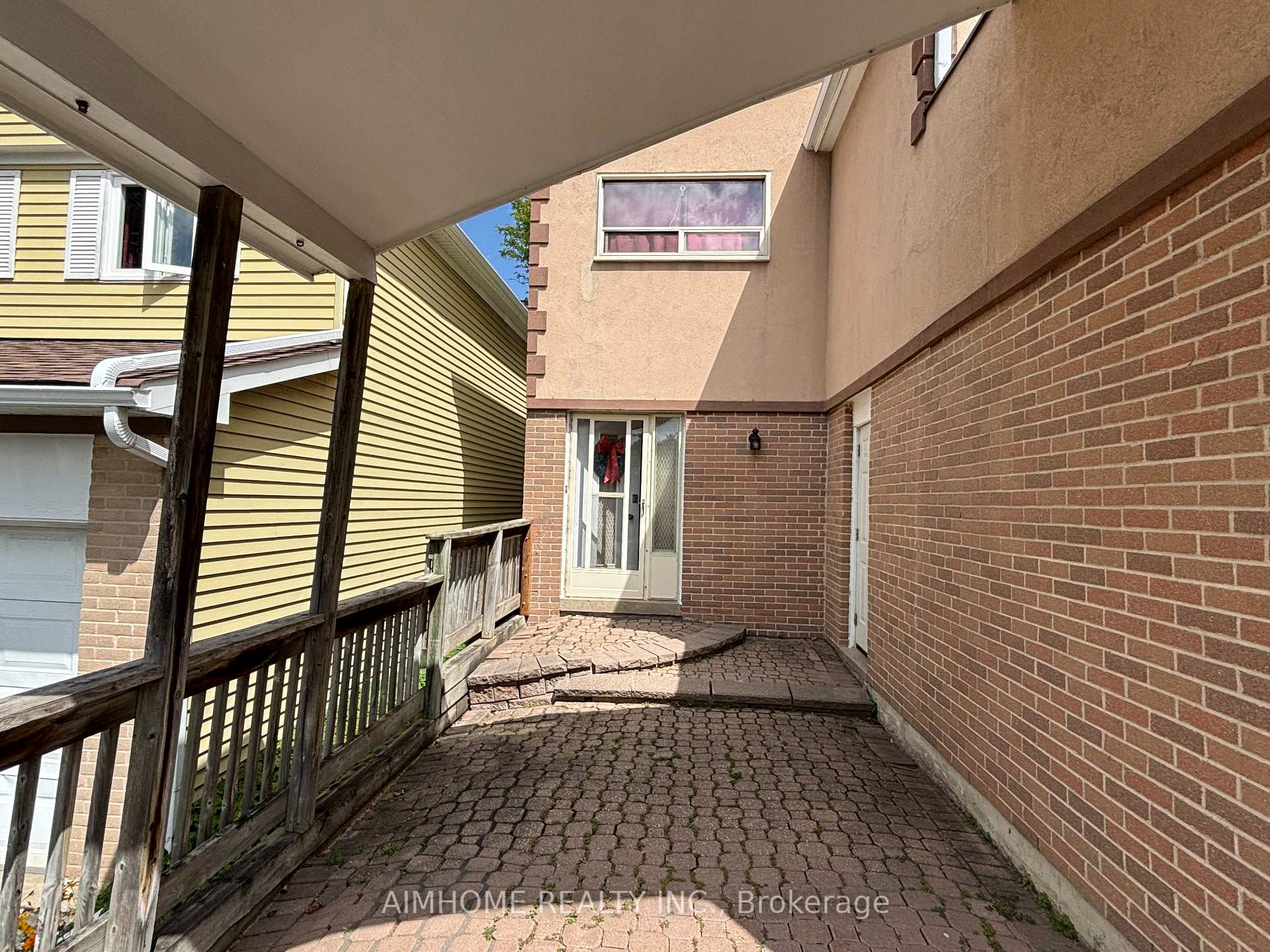 Photo 6 of 29 Snowshoe Crescent, Markham, German Mills — HOMEH