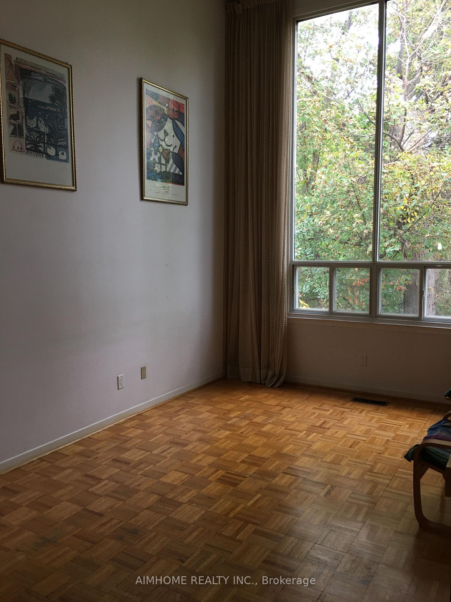 Photo 8 of 29 Snowshoe Crescent, Markham, German Mills — HOMEH