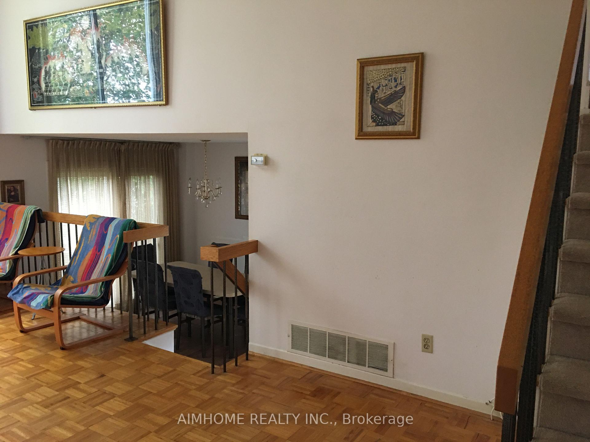 Photo 9 of 29 Snowshoe Crescent, Markham, German Mills — HOMEH