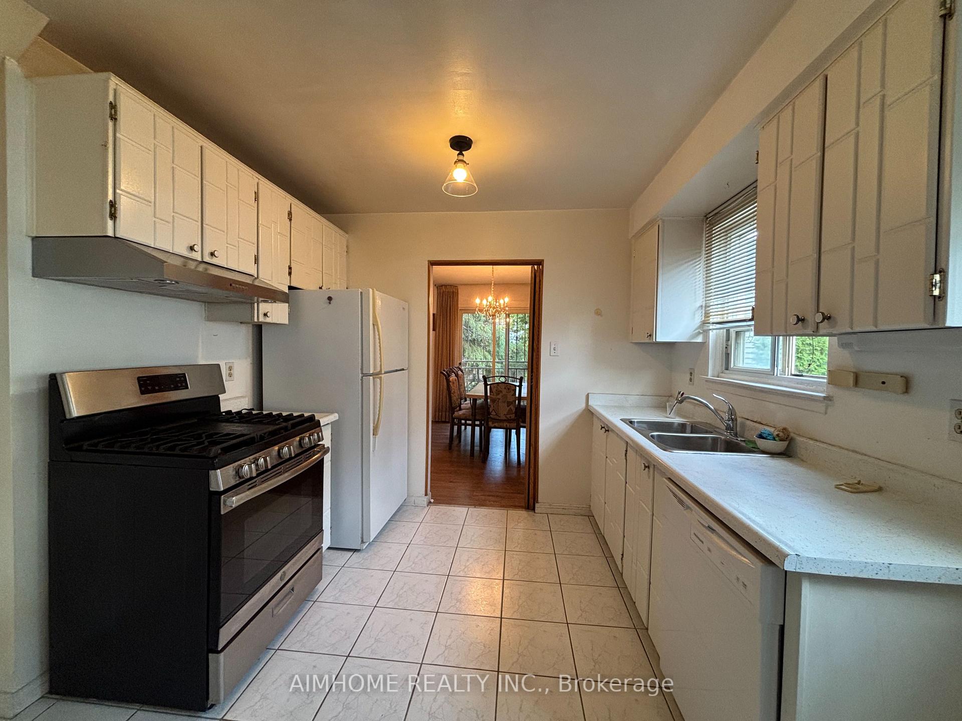 Photo 11 of 29 Snowshoe Crescent, Markham, German Mills — HOMEH