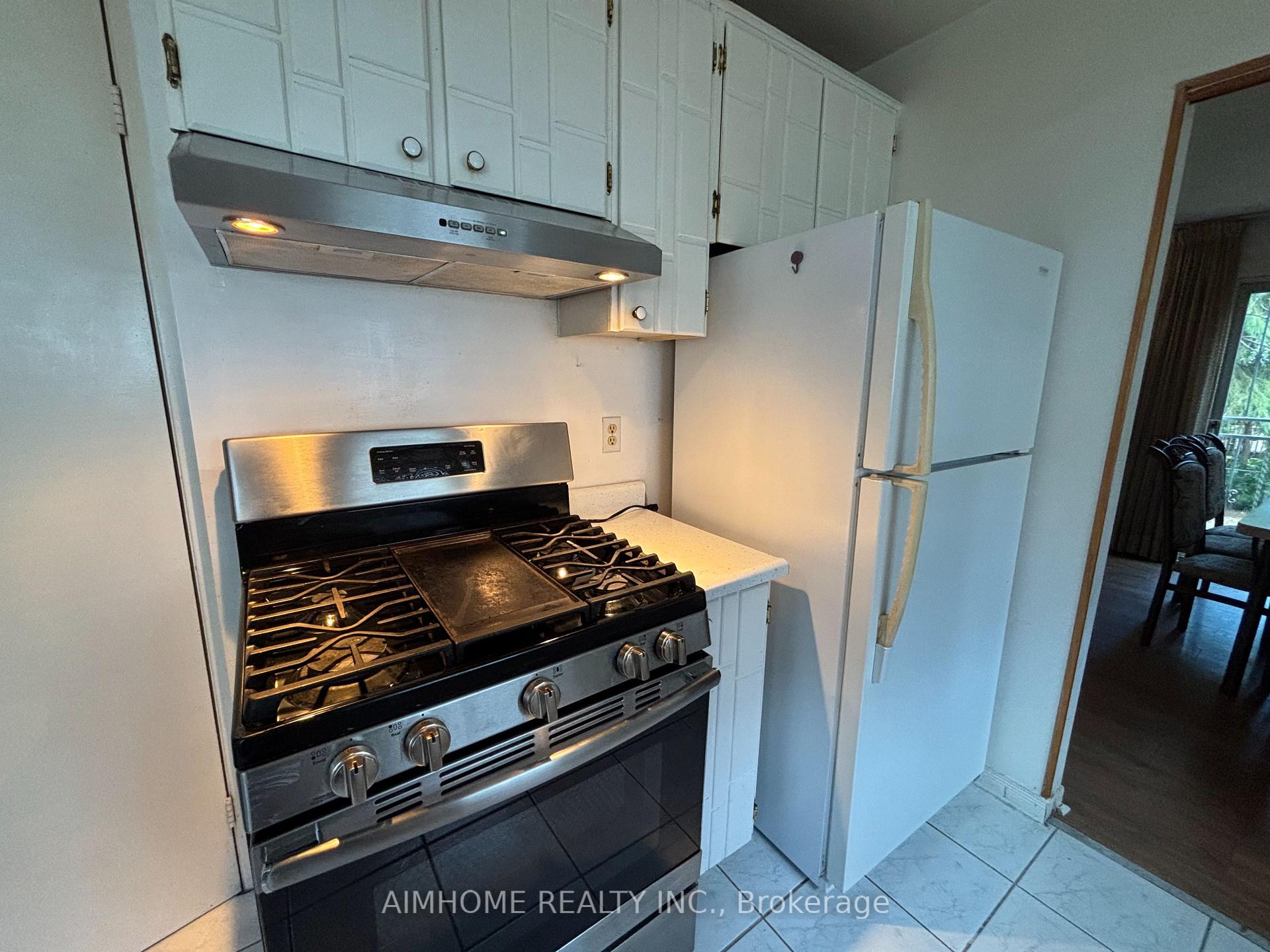 Photo 12 of 29 Snowshoe Crescent, Markham, German Mills — HOMEH