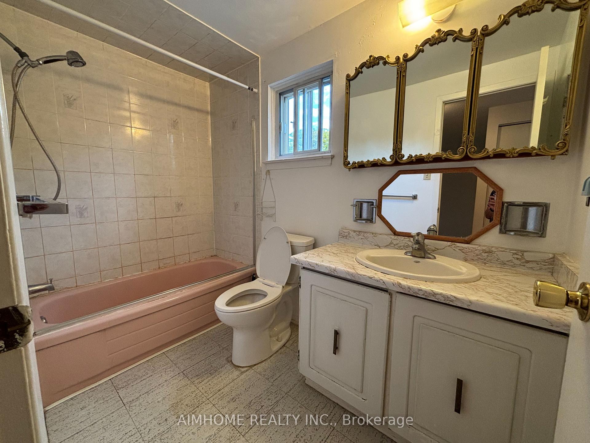 Photo 18 of 29 Snowshoe Crescent, Markham, German Mills — HOMEH