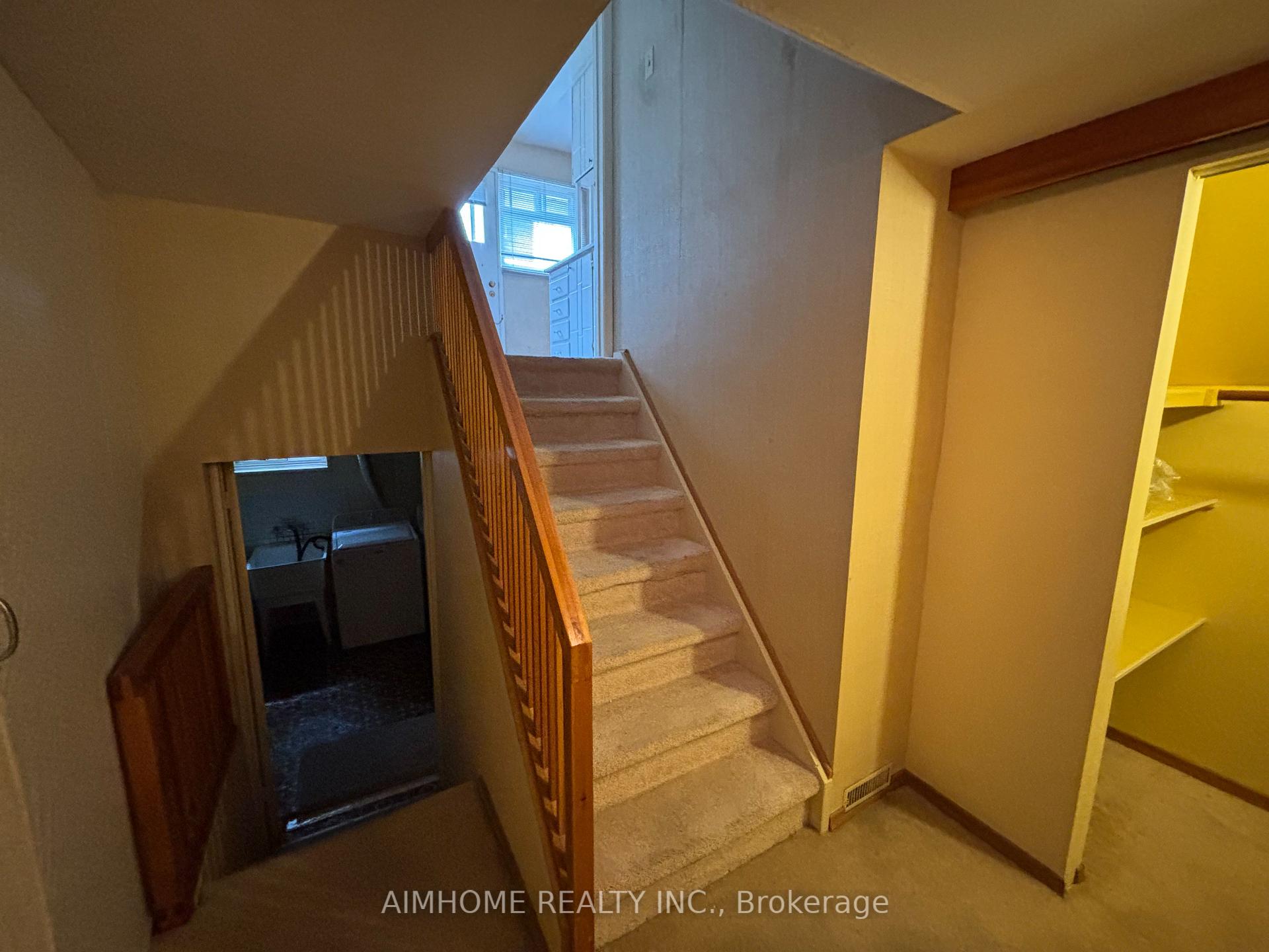 Photo 19 of 29 Snowshoe Crescent, Markham, German Mills — HOMEH