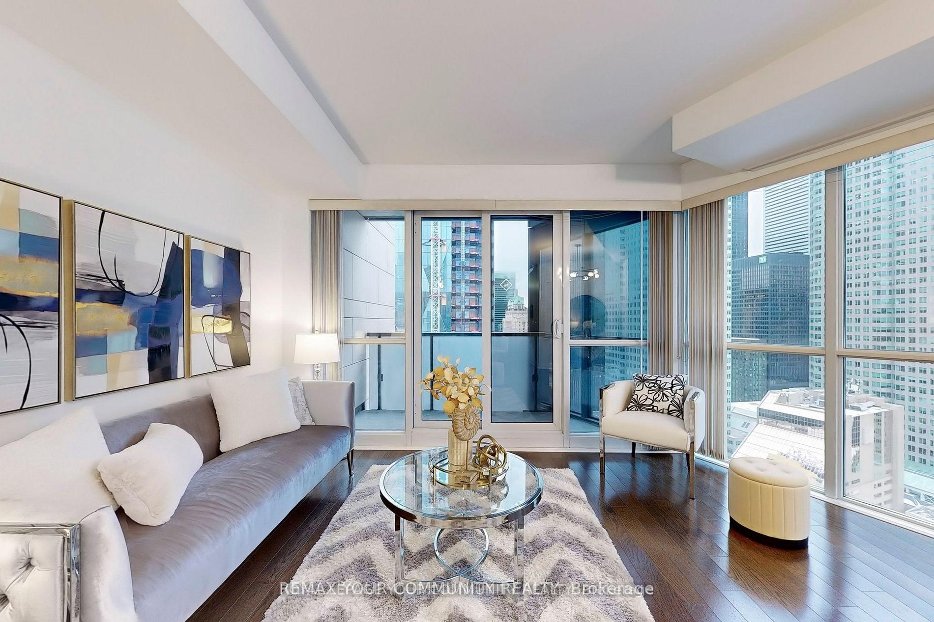 Photo 5 of Unit 2804, 1 The Esplanade, Toronto, Waterfront Communities — HOMEH
